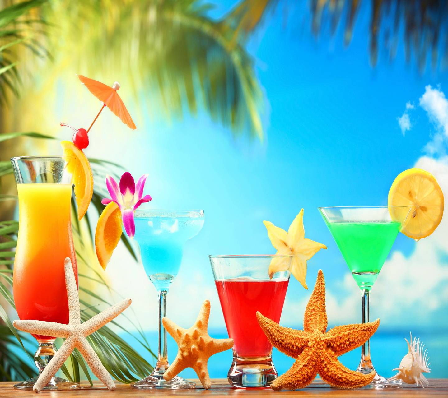 1440x1280 Tropical Drinks wallpaper