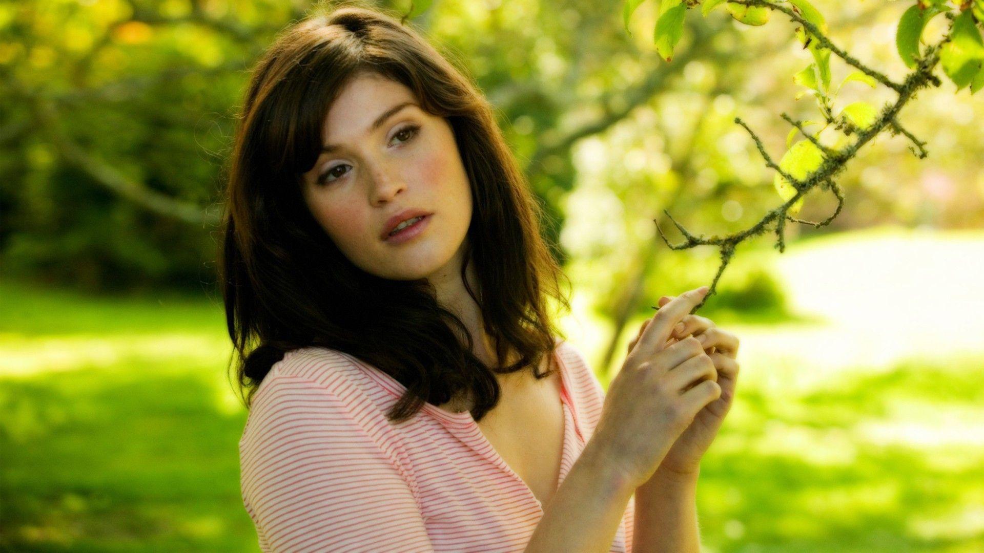 Gemma Arterton Wallpaper  Download to your mobile from PHONEKY