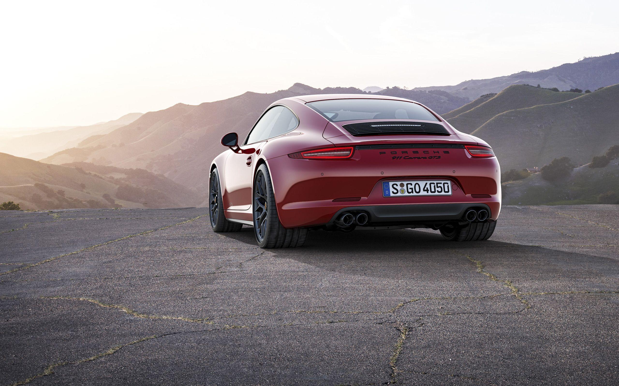 2560x1600 Porsche 911 Carrera GTS