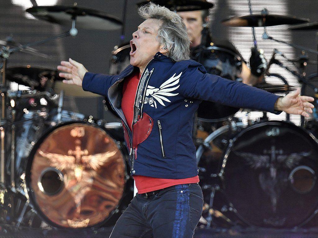 1024x768 Bon Jovi embarking on North American tour, 1 Canadian date