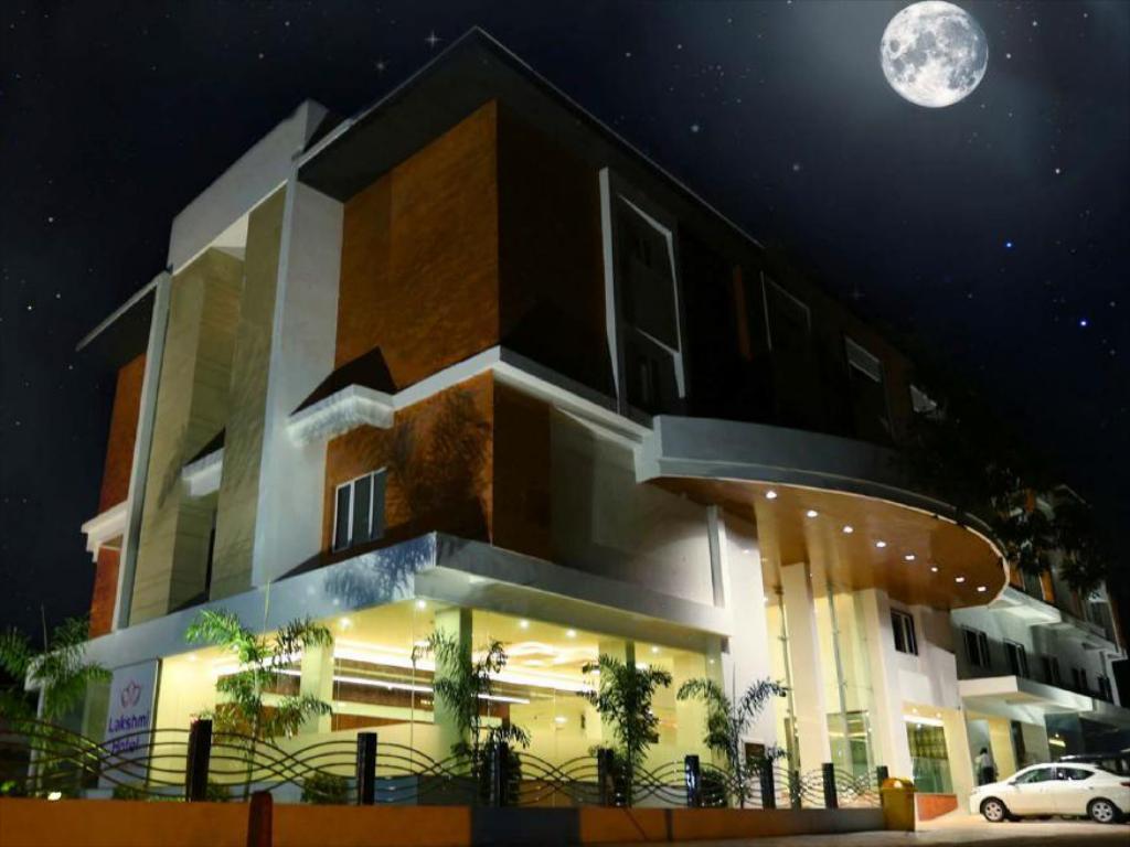 1024x768 Hotel Lakshmi at Thanjavur in India Deals, Photo & Reviews