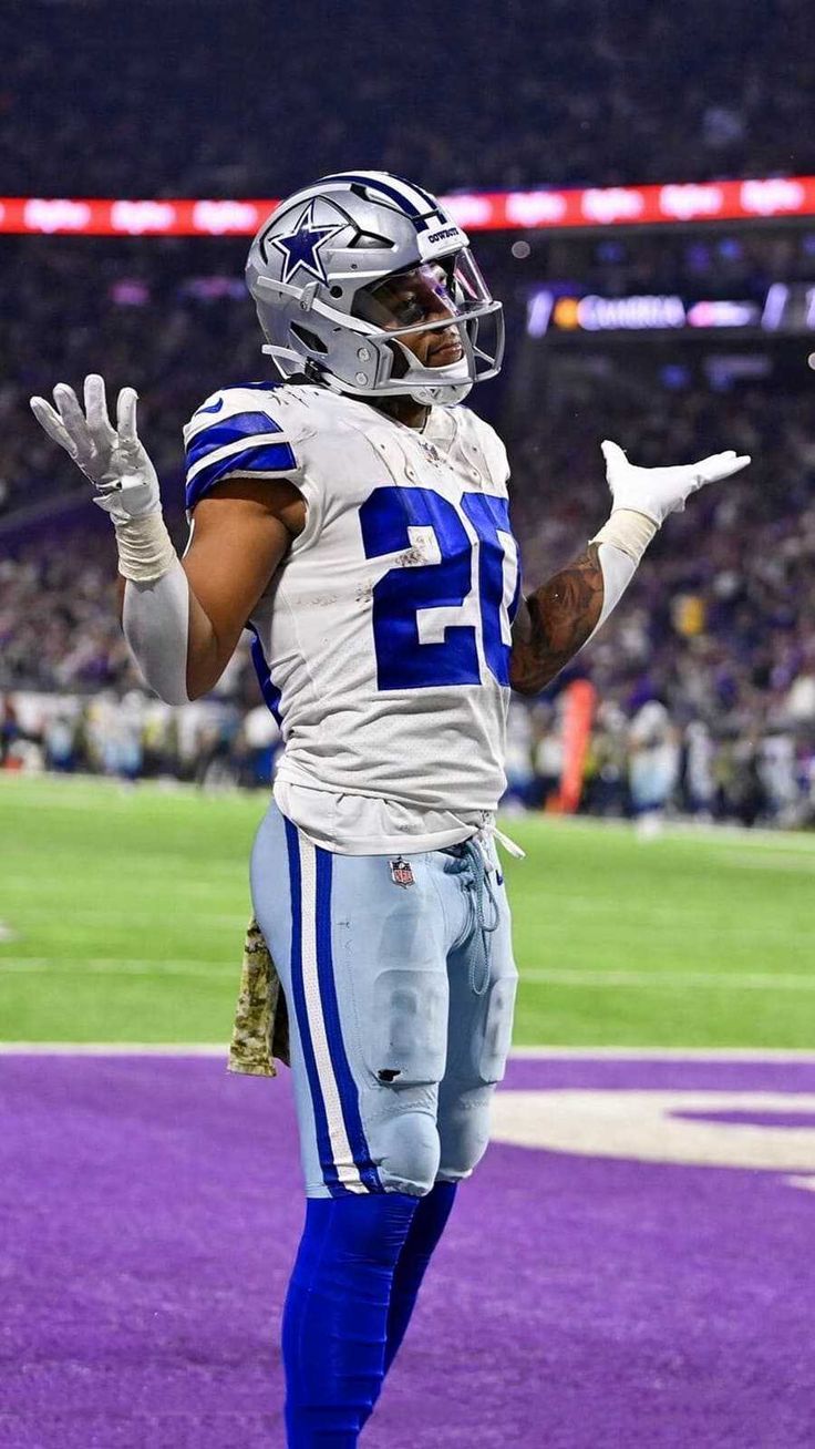 736x1308 Tony Pollard Wallpaper
