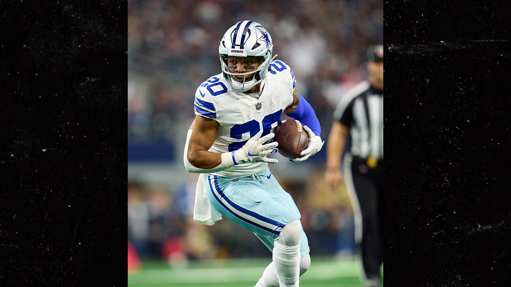 2048x1152 Cowboys Star Tony Pollard Gets Full Leg Sleeve Tattoo Featuring Cartoon Icon