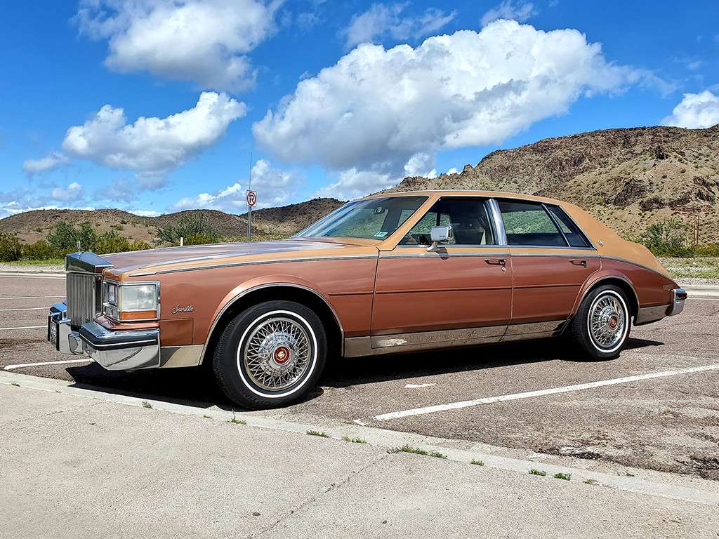 1024x768 Cadillac Seville