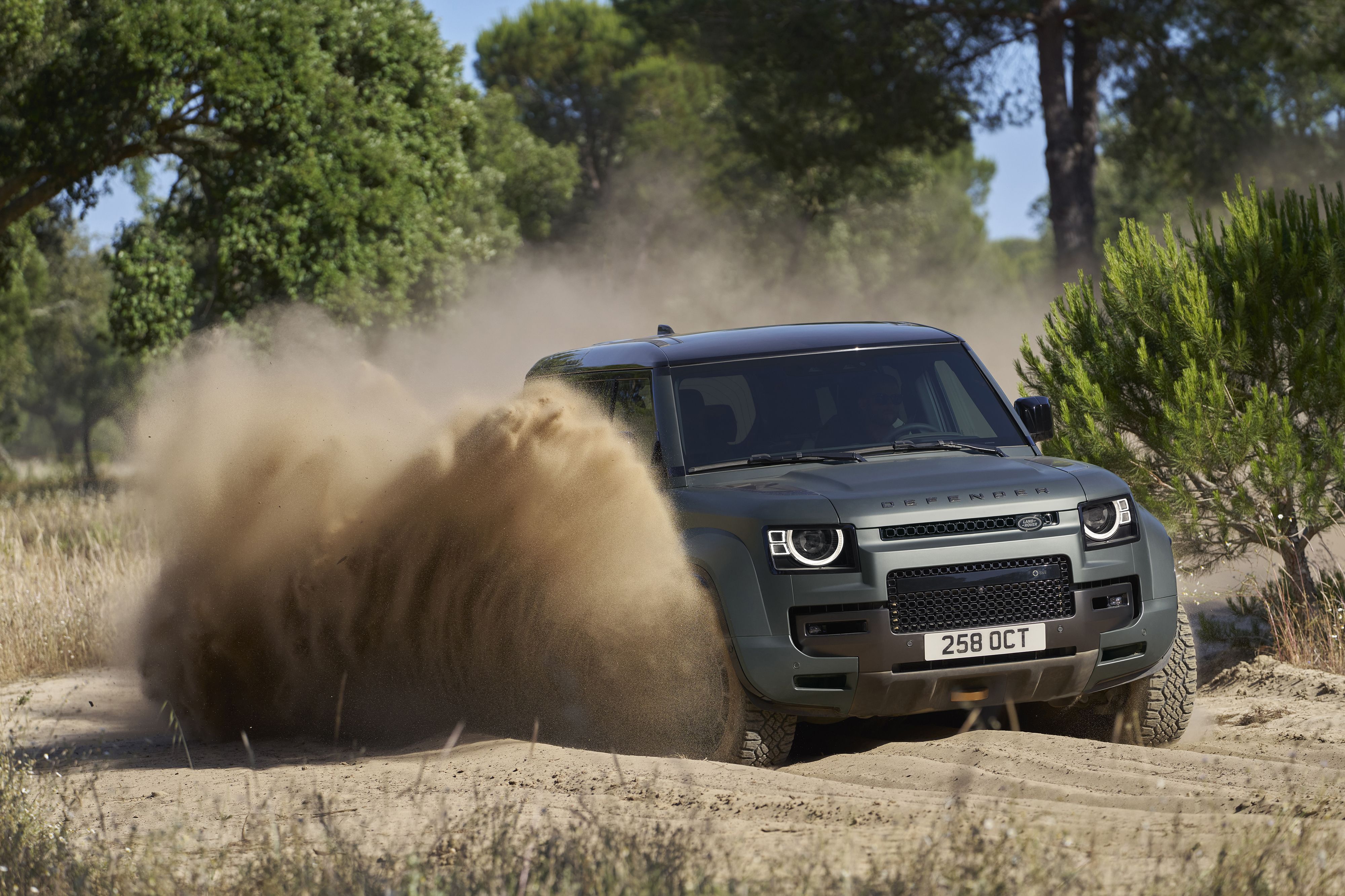 4000x2667 INTRODUCING DEFENDER OCTA THE NEW MASTER OF EXTREME PERFORMANCE ON AND OFF ROAD. Land Rover Media Newsroom