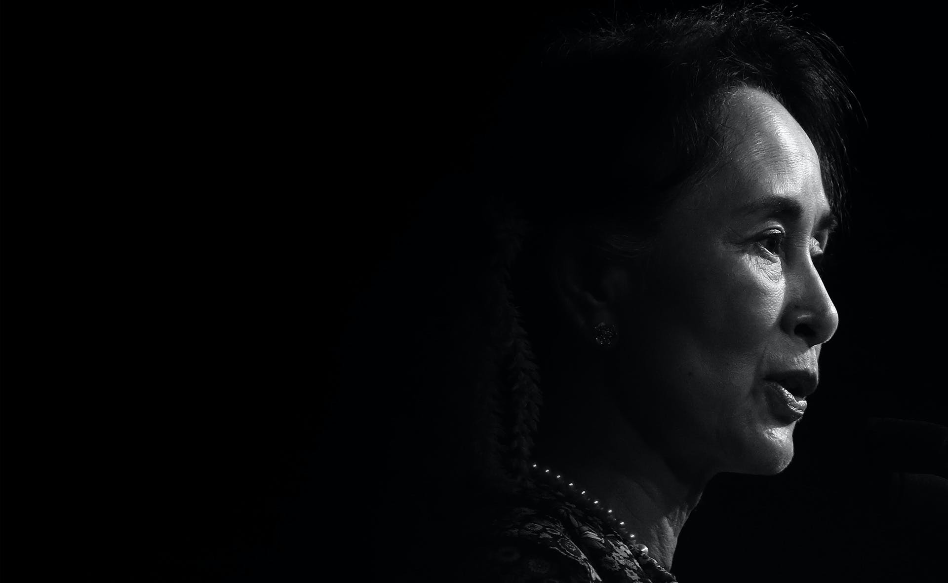 1920x1182 Aung San Suu Kyi Wallpaper