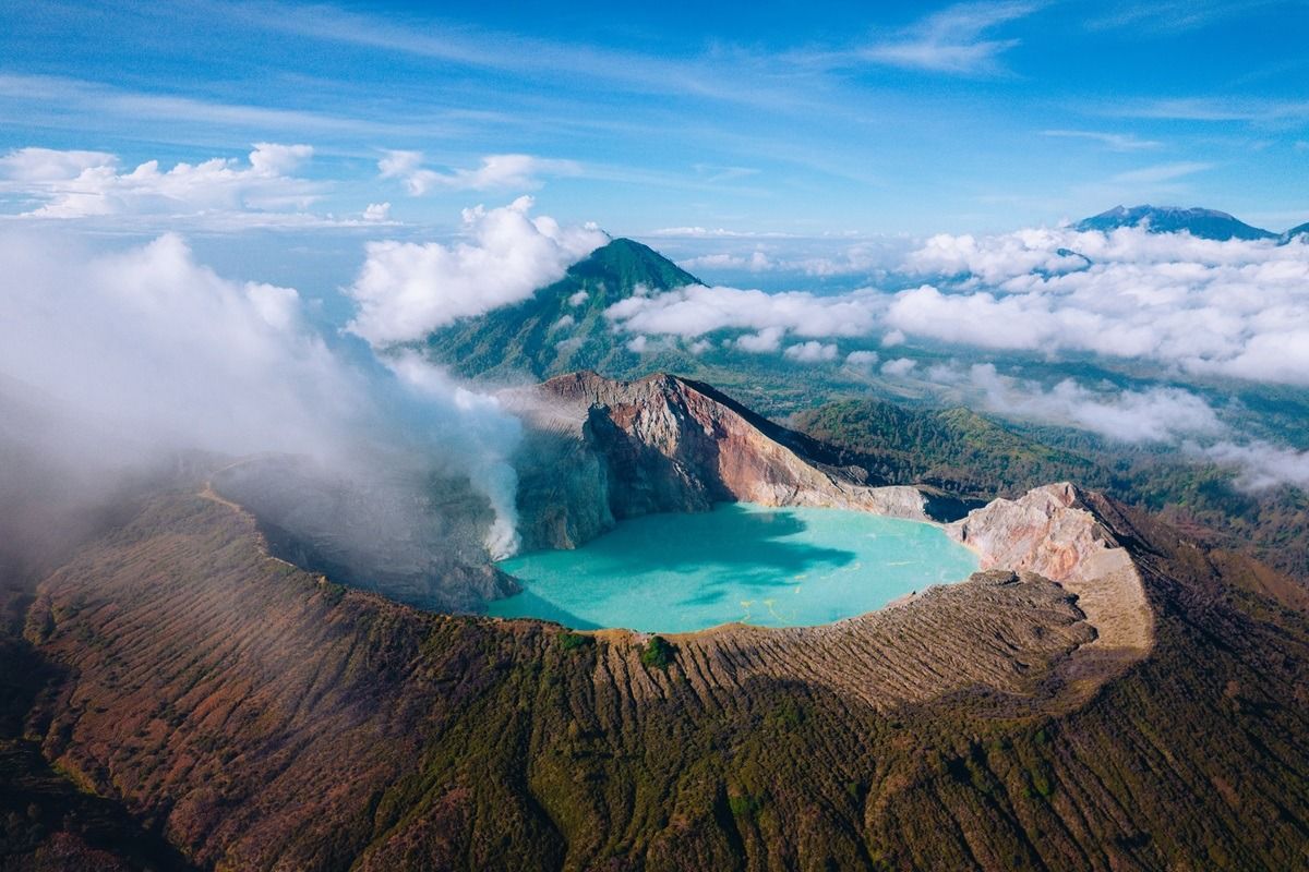 1200x800 Exploring Kawah Ijen, Indonesia: A Journey to the Mesmerizing Blue Flames and Turquoise Crater Agoda: See The World For Less