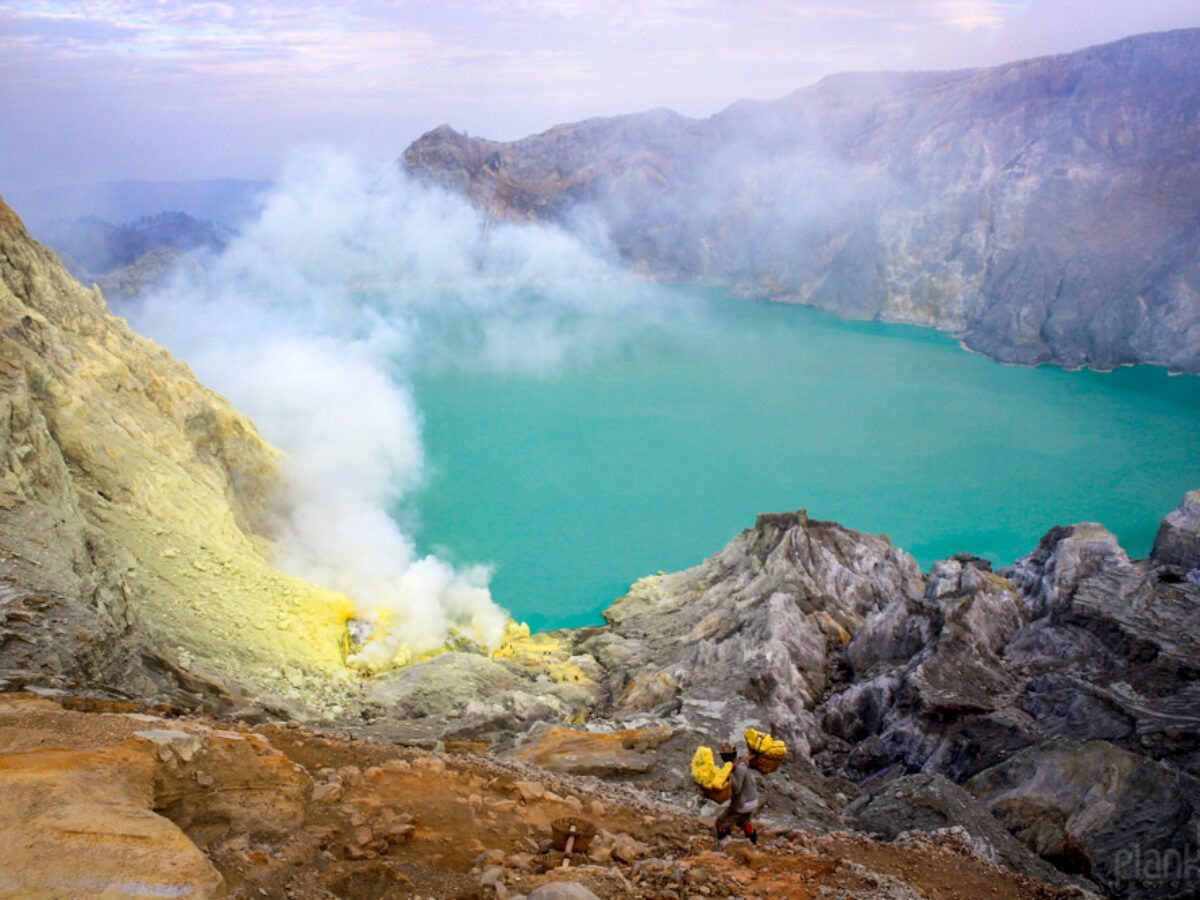1200x900 Hiking Up Kawah Ijen