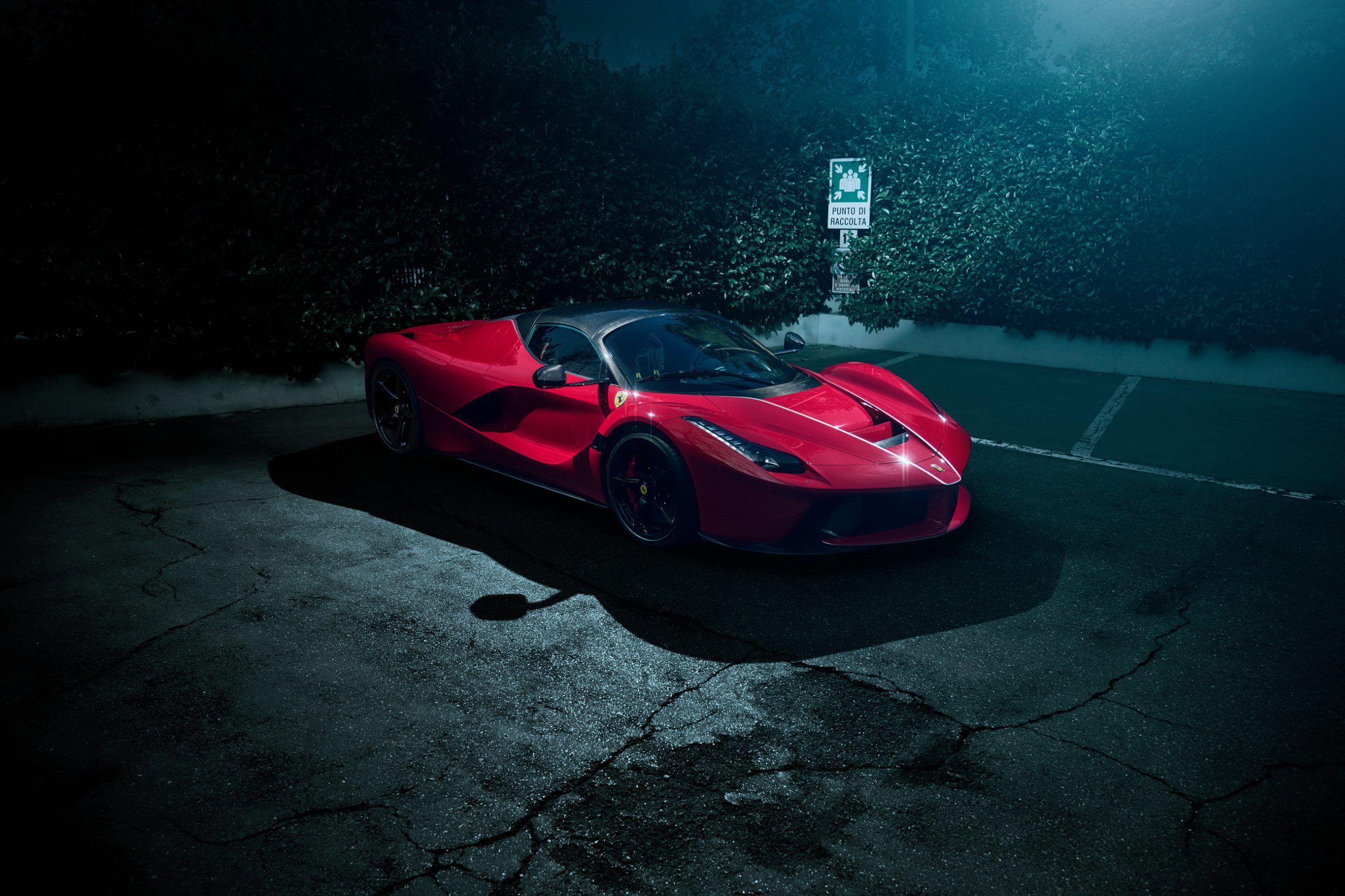 2560x1706 Wallpaper red, black, night, LaFerrari, Aperta for mobile and desktop, section ferrari, resolution 2560x1706