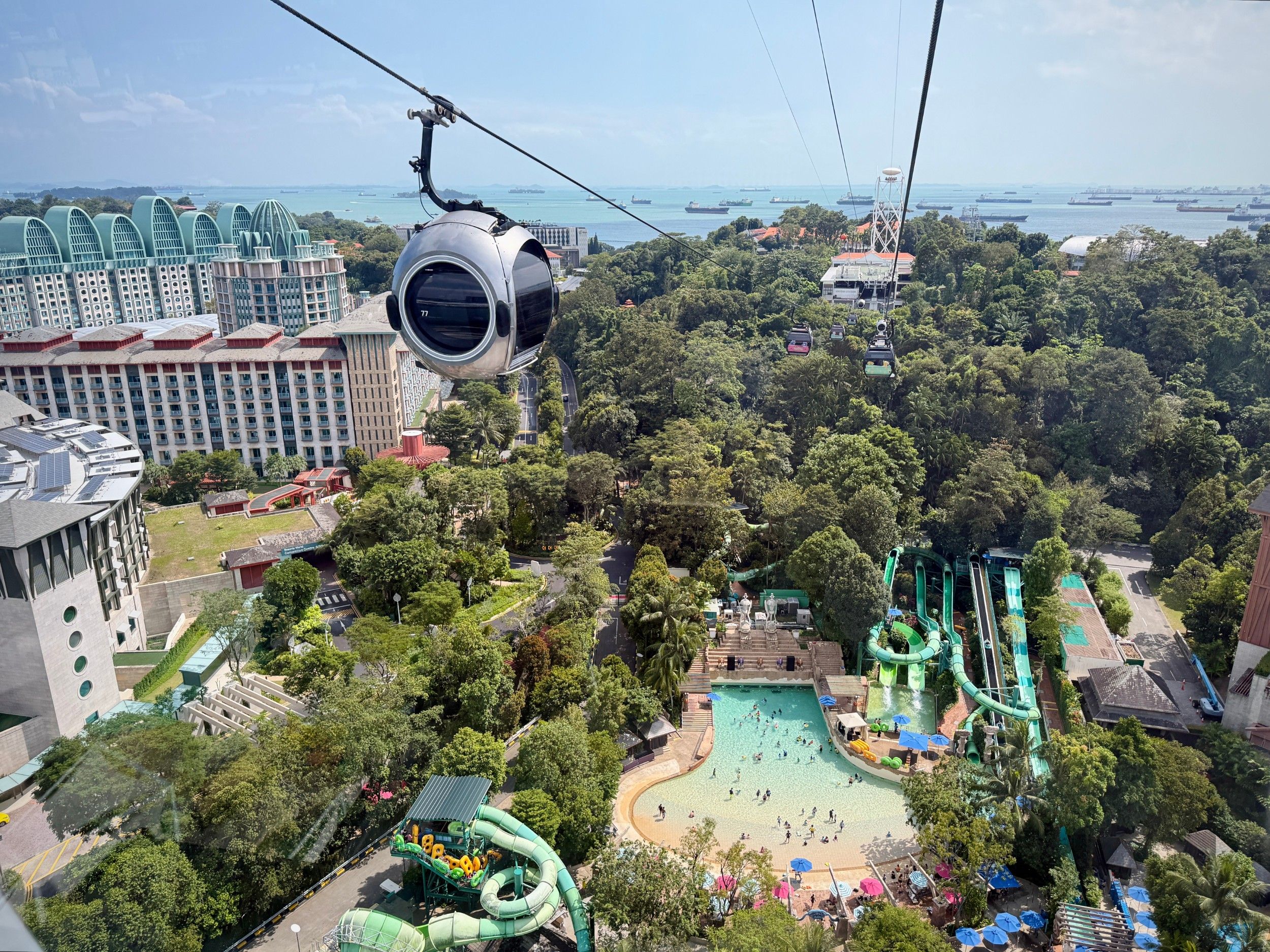 2500x1875 How to get to Sentosa Island: Best transport options from Singapore Globe Well Travelled