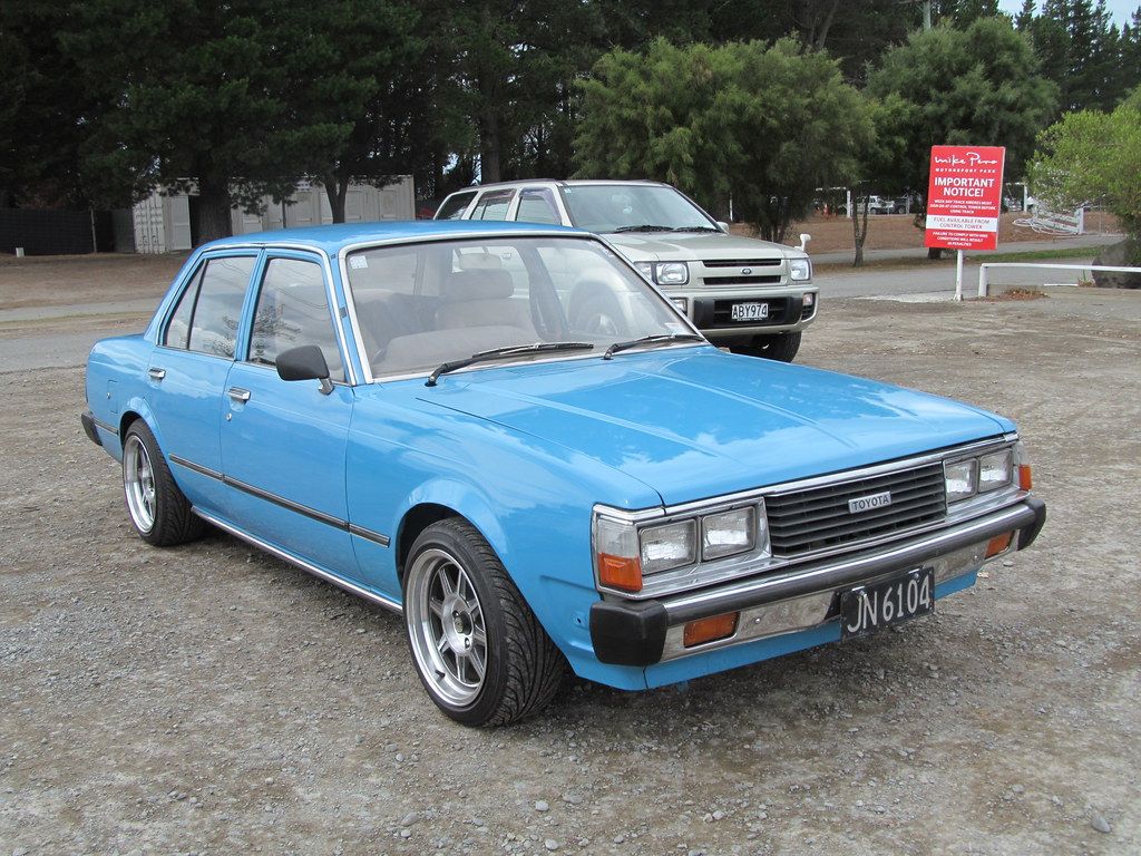 1024x768 Toyota Corona. I thought this had been quite well done