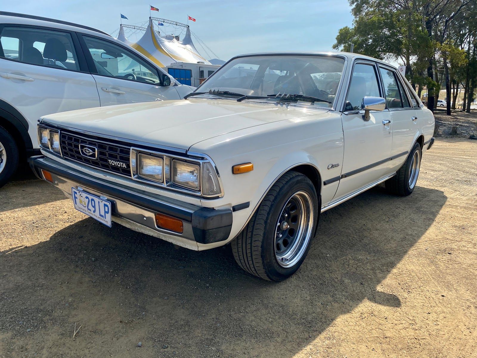 1600x1200 Random # 298: Circa 1980 Toyota Corona Lift Back