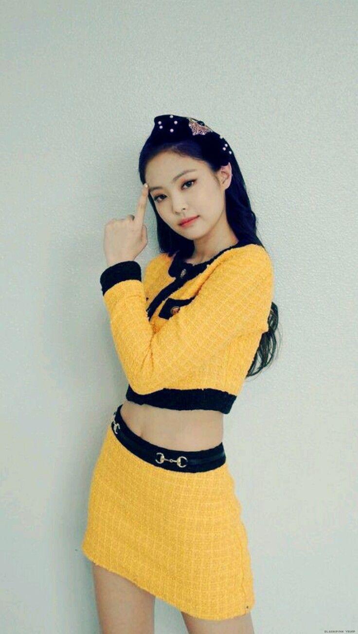 736x1305 BLACKPINK : Jennie when she was in front of the camera