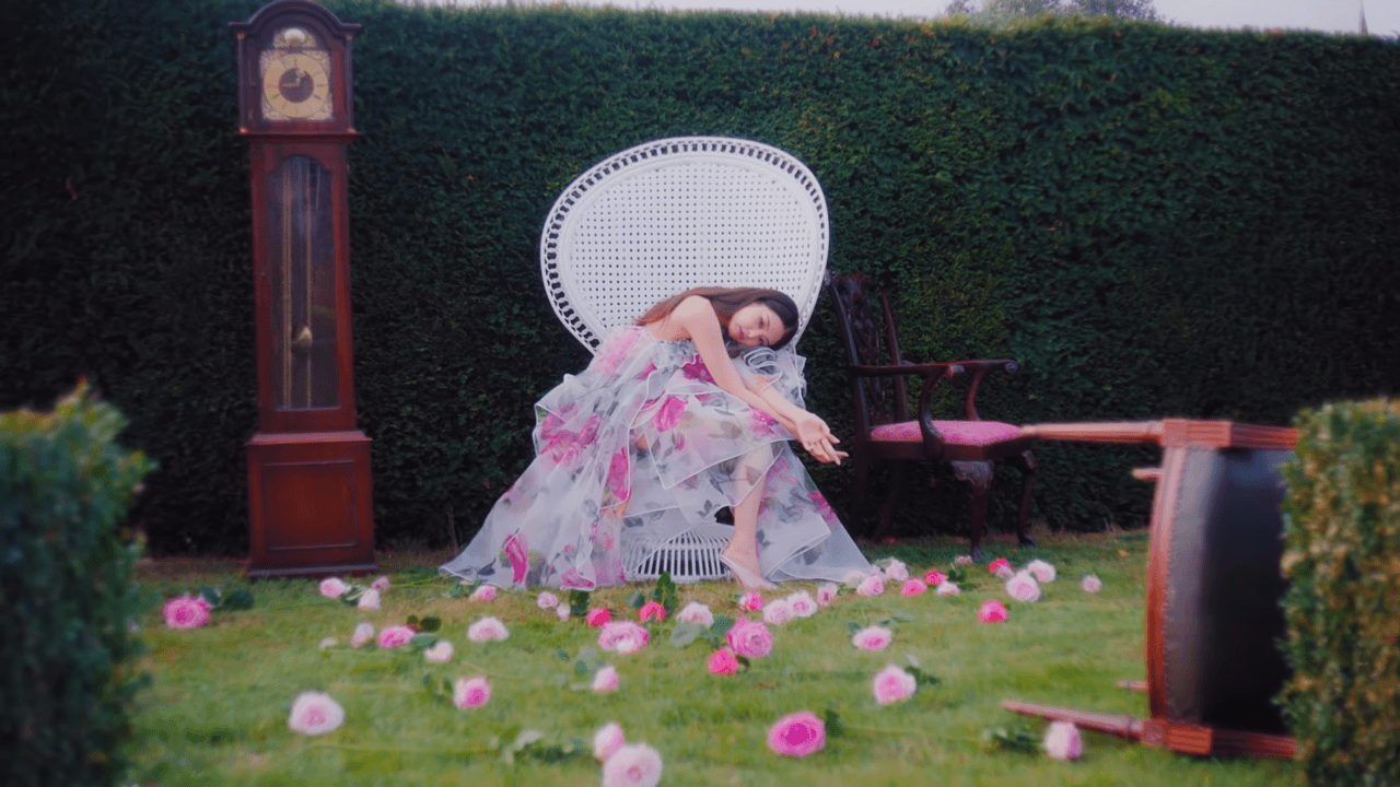 1280x720 Jennie Solo Desktop Wallpaper