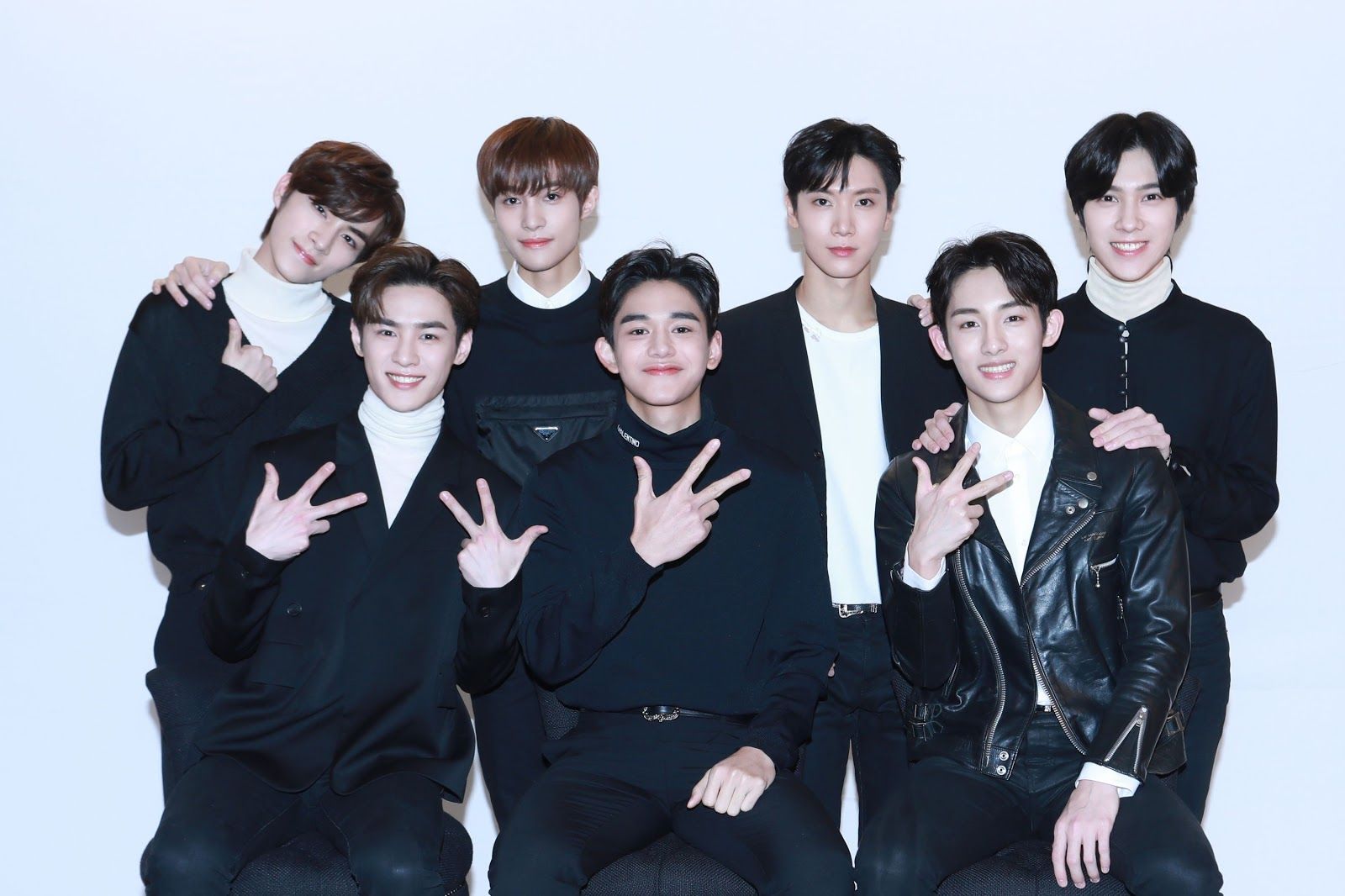 1600x1066 WayV Desktop Wallpaper
