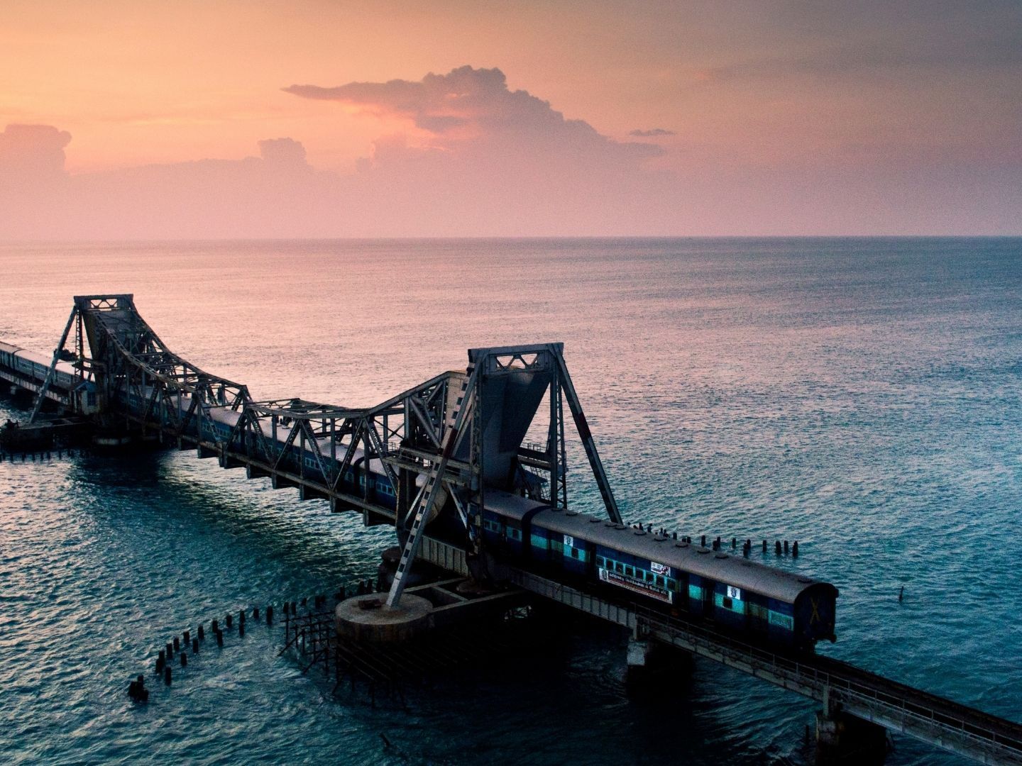 1440x1080 iconic bridges that connect India. Condé Nast Traveller India