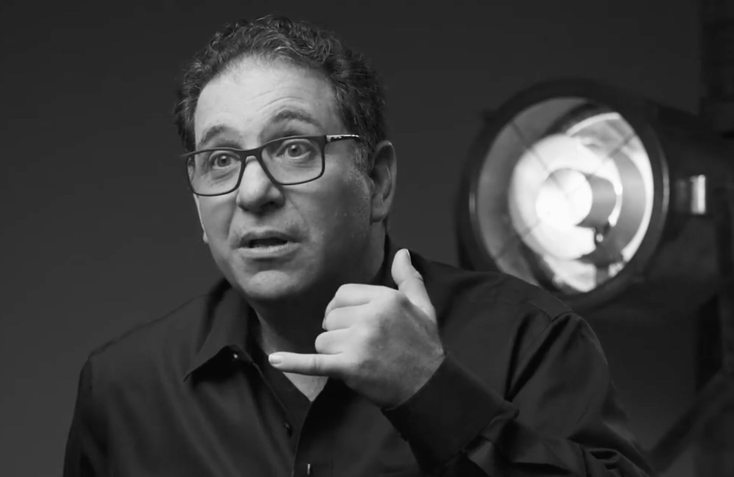 2560x1665 Kevin Mitnick Wallpaper