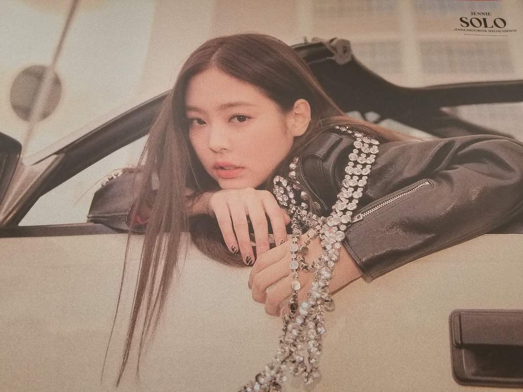 1024x768 BLACKPINK JENNIE [SOLO] SPECIAL EDITION POSTER