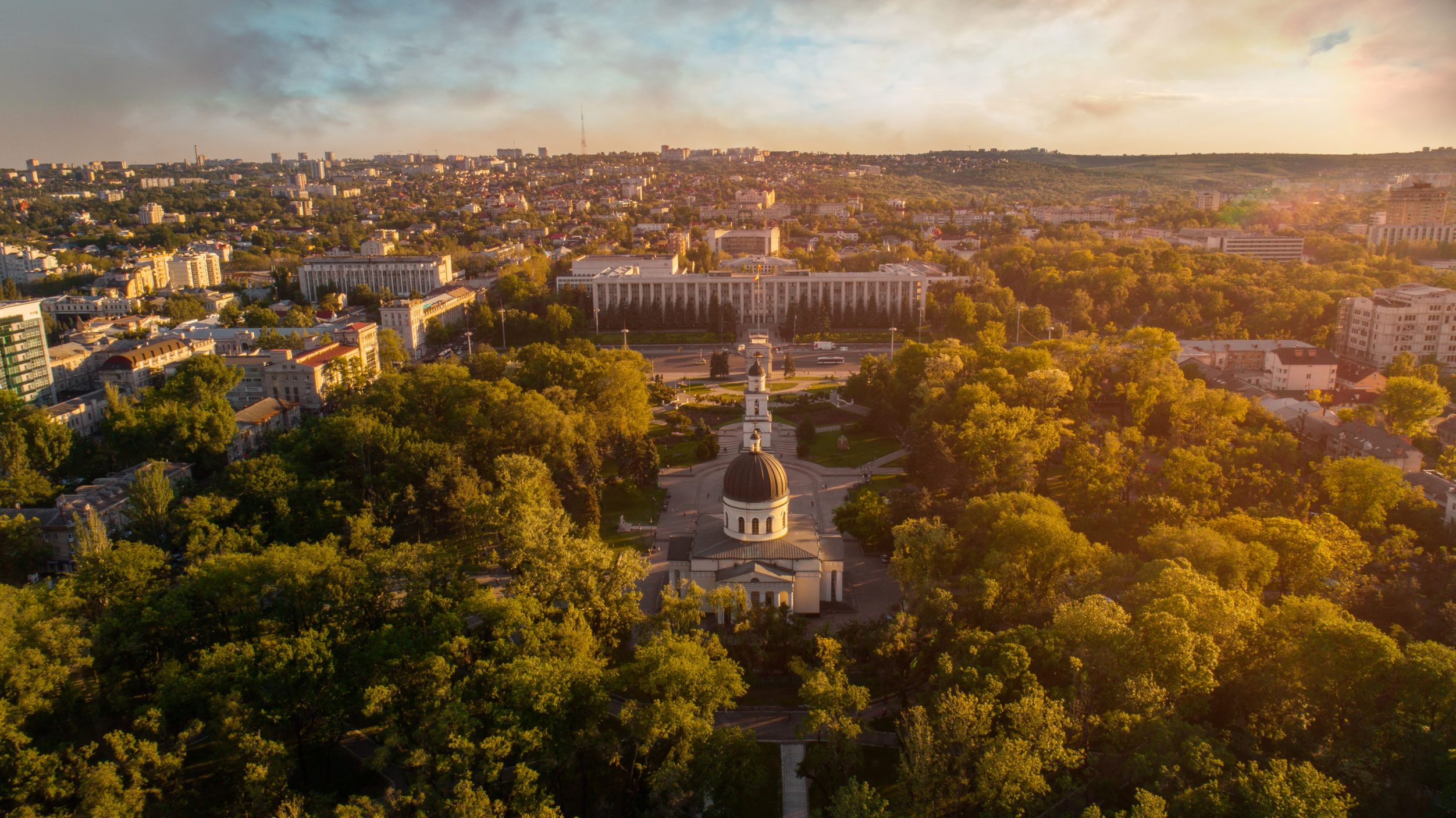 2503x1406 Moldova Wallpaper