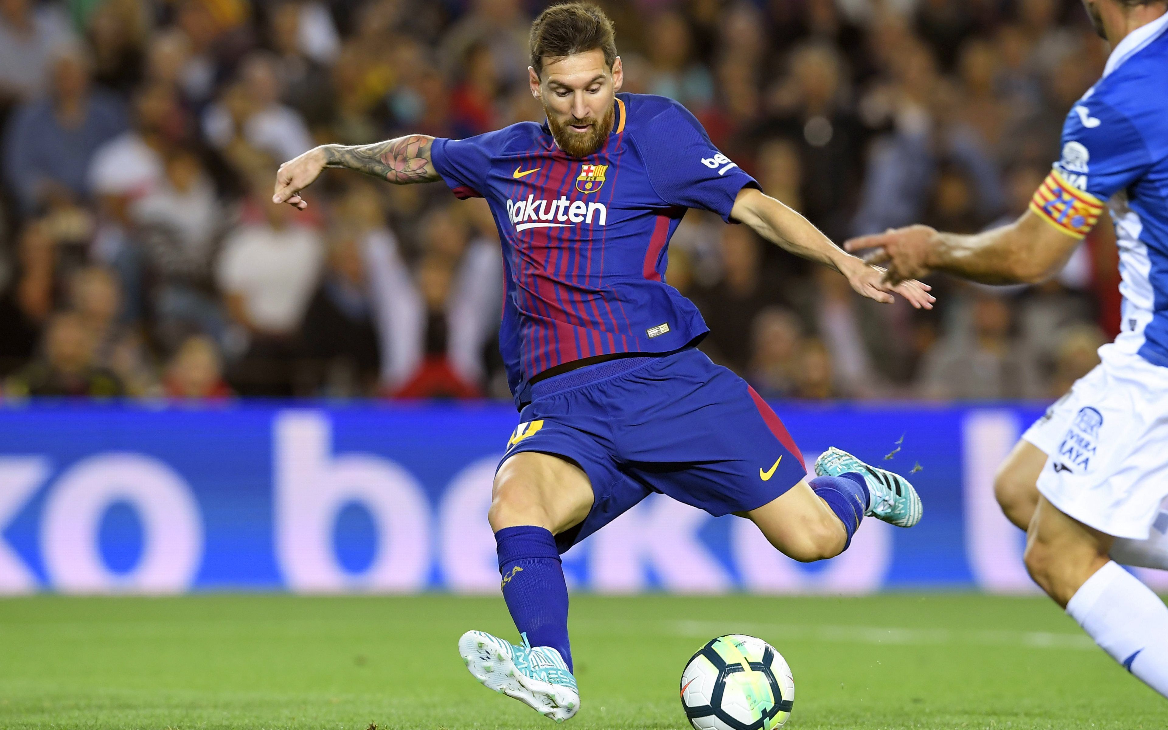 3840x2400 Football Match Wallpaper