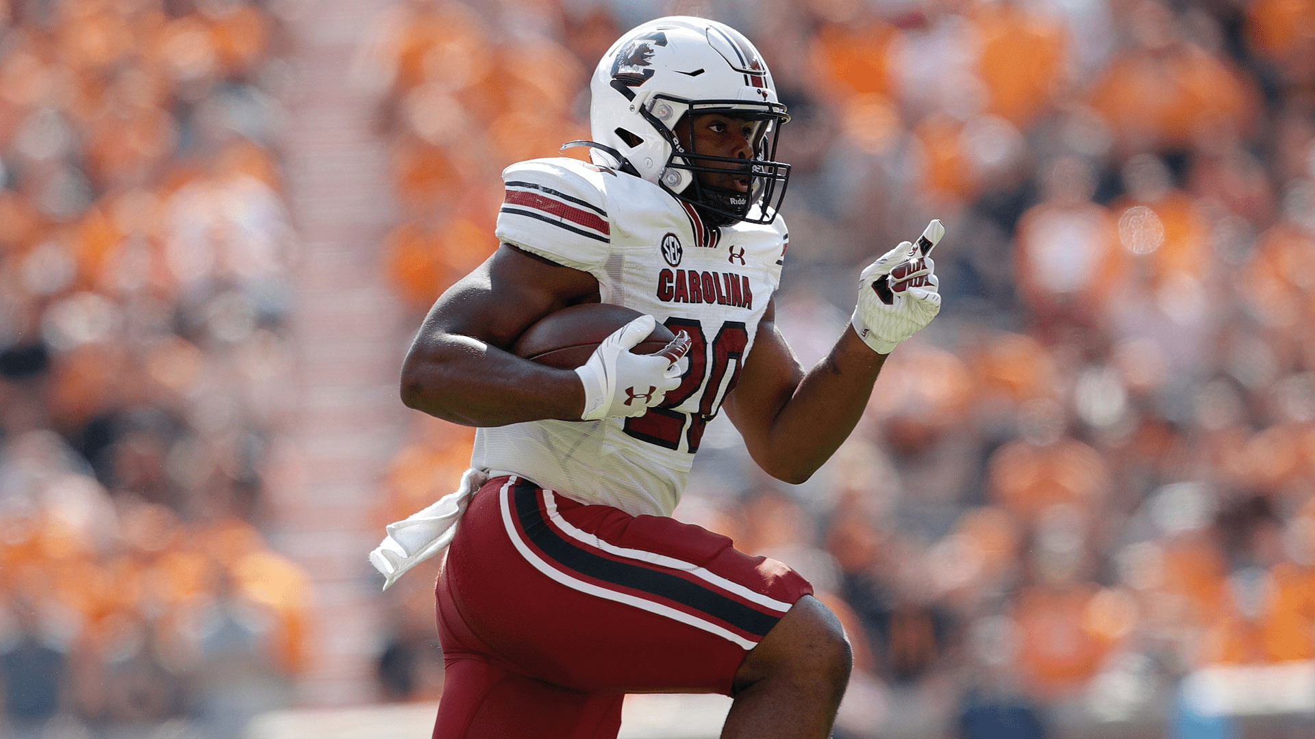 1920x1080 Hooker Throws Three TDs, Leads Tennessee Past South Carolina