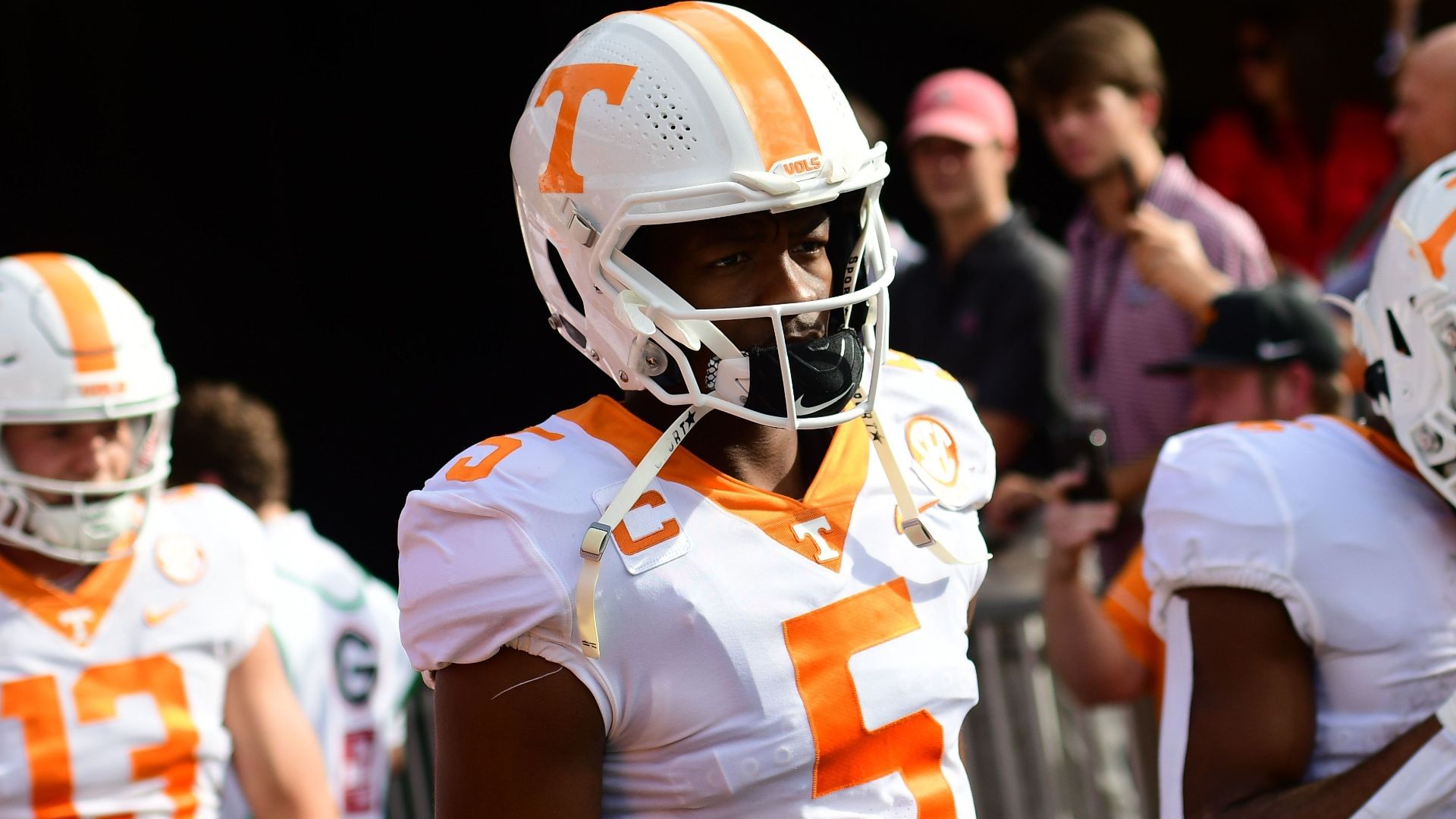 1920x1080 Tennessee’s Hendon Hooker leaves South Carolina game with torn ACL