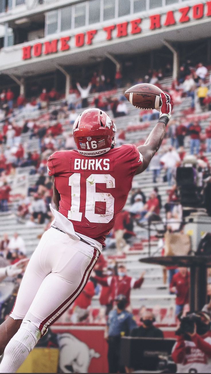736x1304 Razorback iphone wallpaper. Brock bowers wallpaper, Football players, Football pics