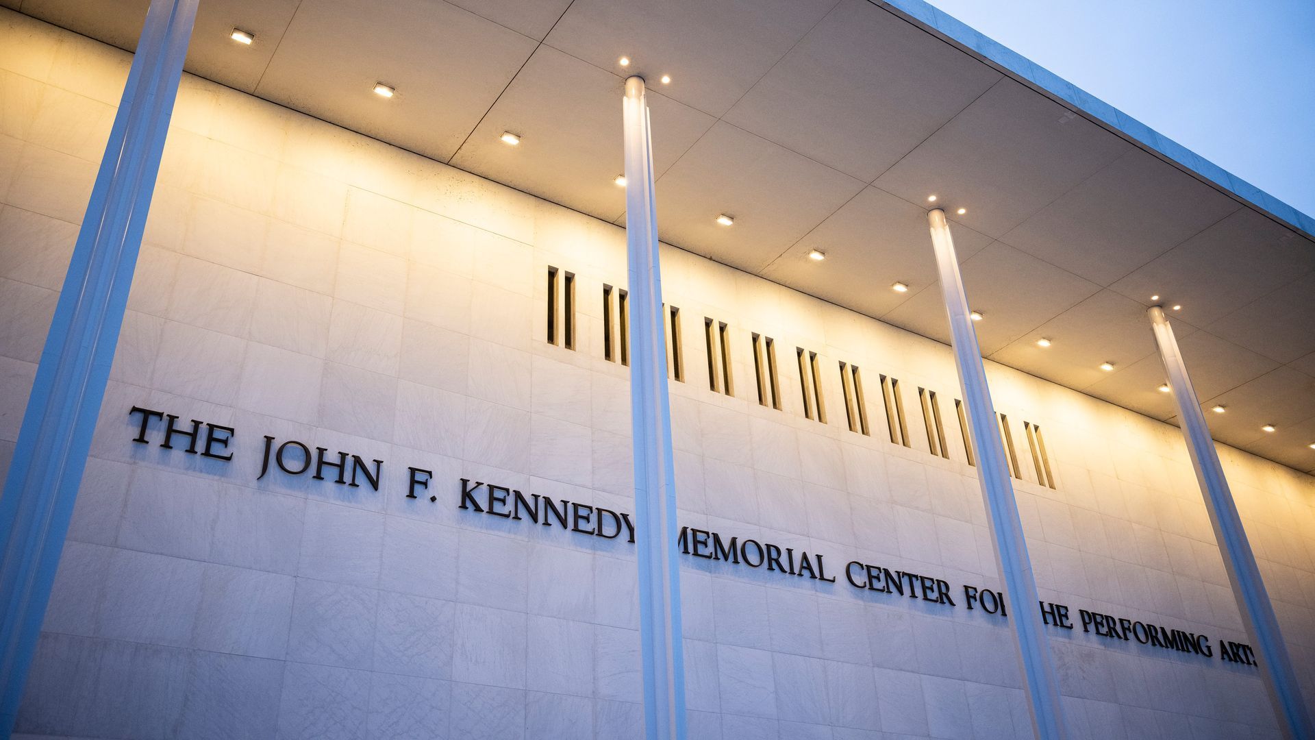 1920x1080 Kennedy Center board restores Trump's name, testing judge