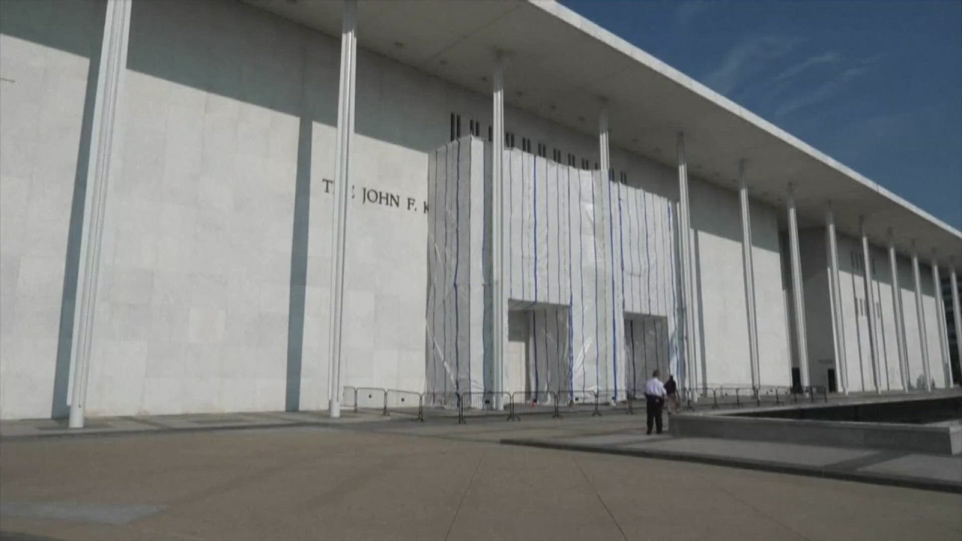1920x1080 Kennedy Center board again votes to close main building for renovation