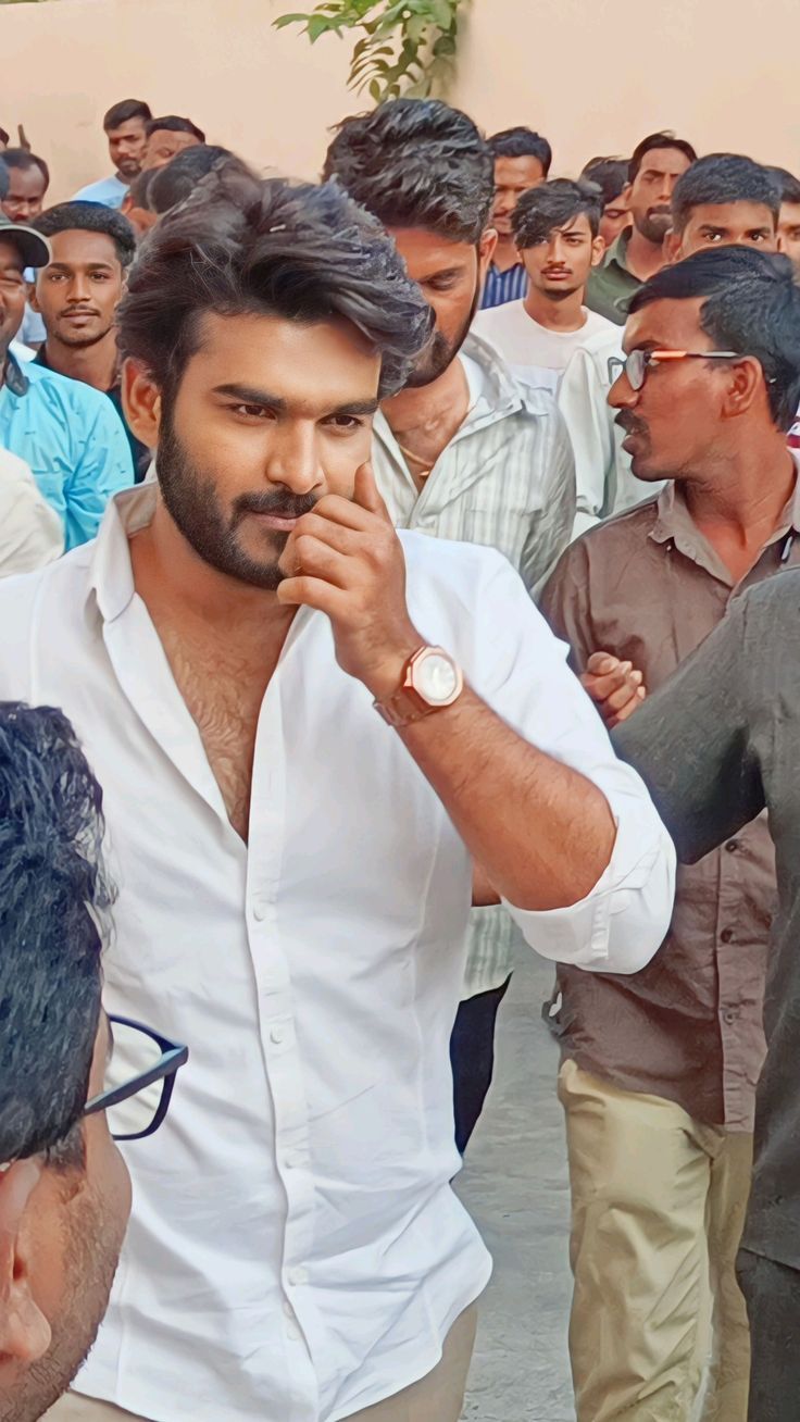 736x1308 Kiran abbavaram