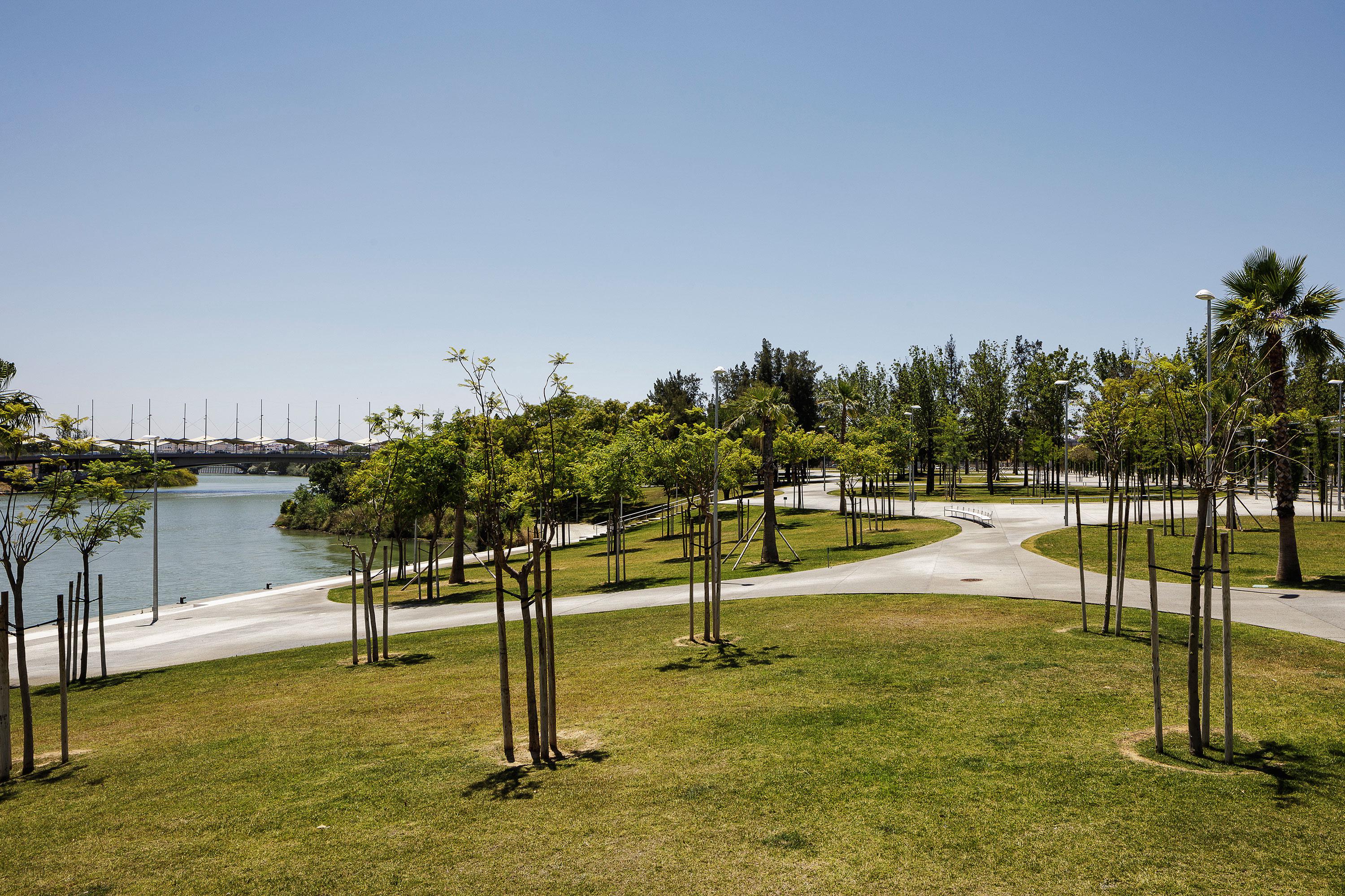 3000x2000 Guillermo Vazquez Consuegra, Fernando Alda, Pablo Fernández Díaz–Fierros · Parque de Magallanes · Divisare