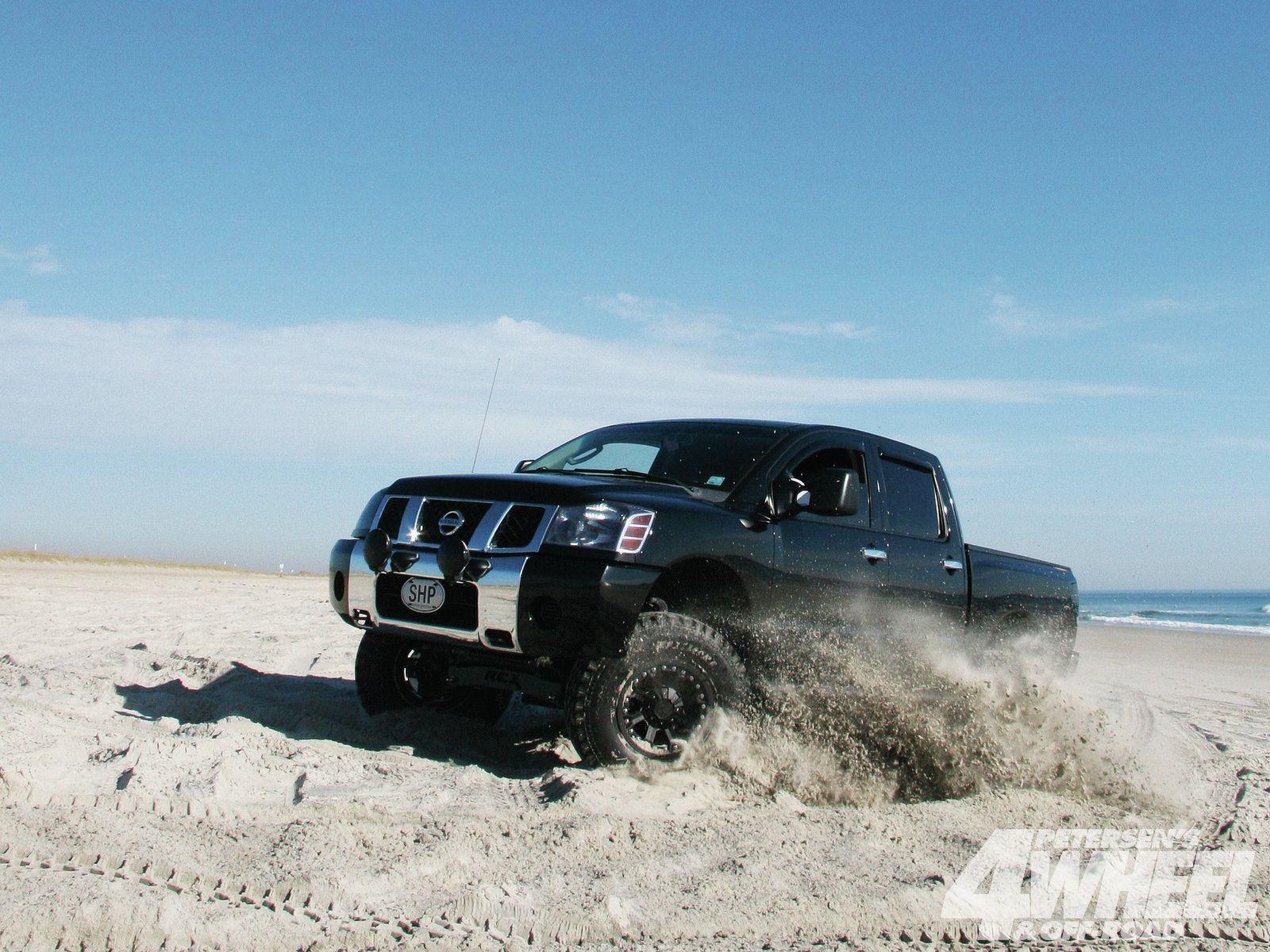 1600x1200 Nissan Titan Wallpaper