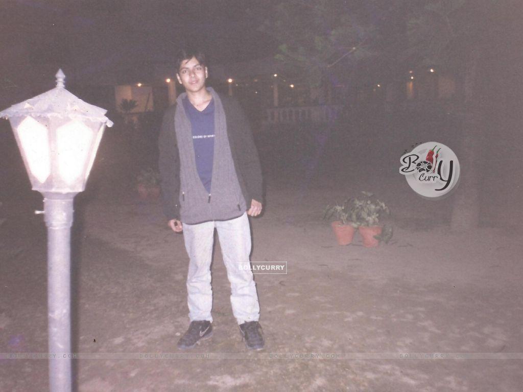 1024x768 Wallpaper Fazal's Childhood Picture size:1024x768