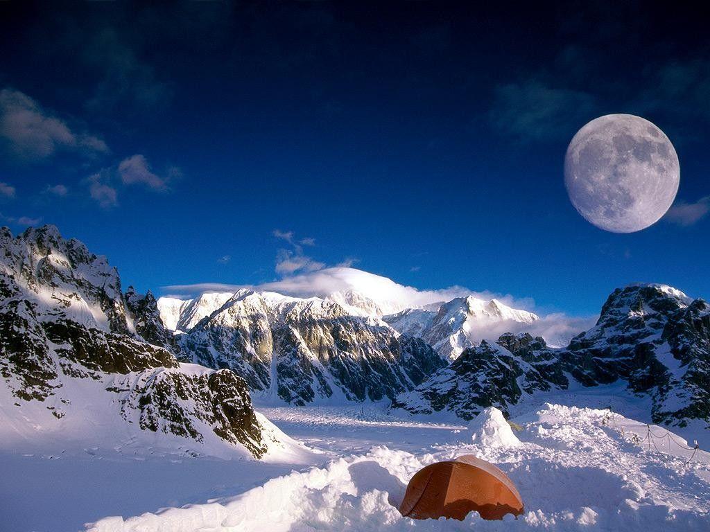 1024x768 Mountain: Moon Alaska Park Snow National Mountain Denali Green