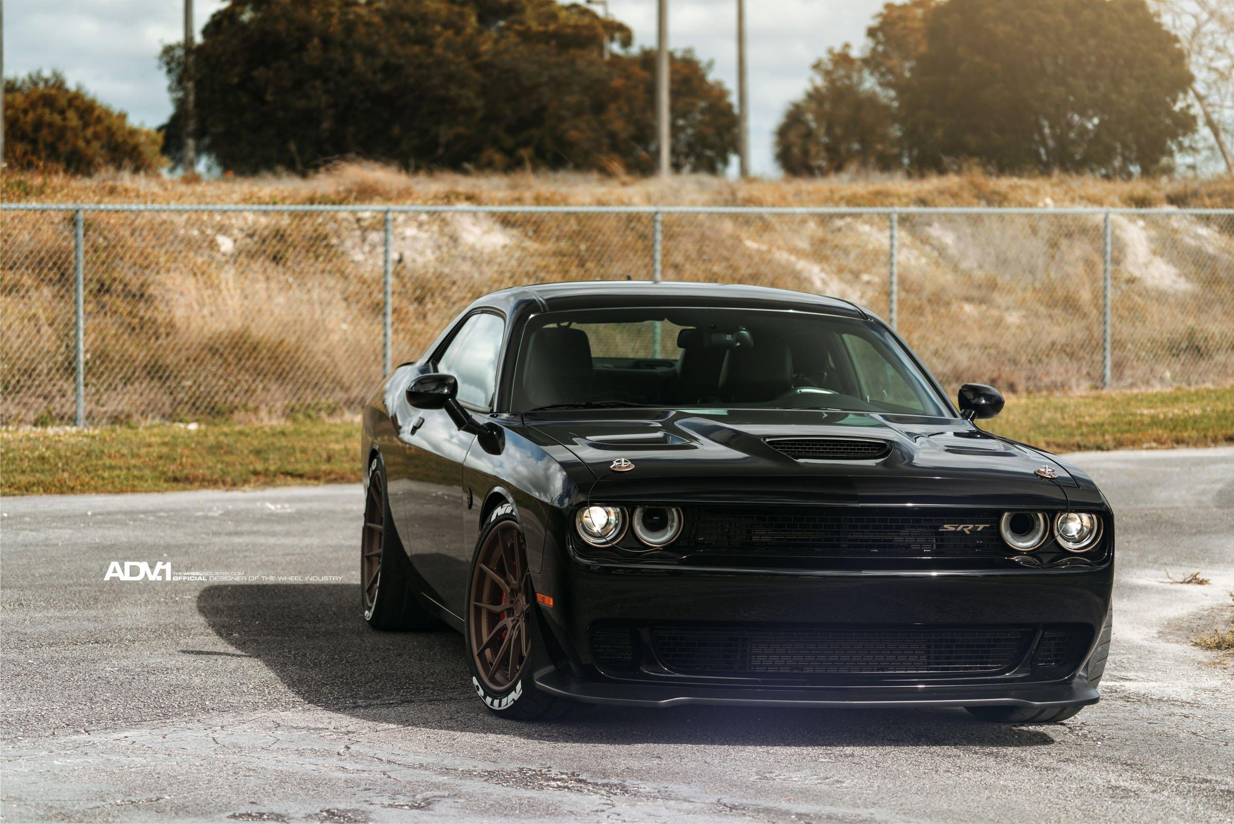 2400x1602 Black 2015 Dodge Challenger Wallpaper 2400x