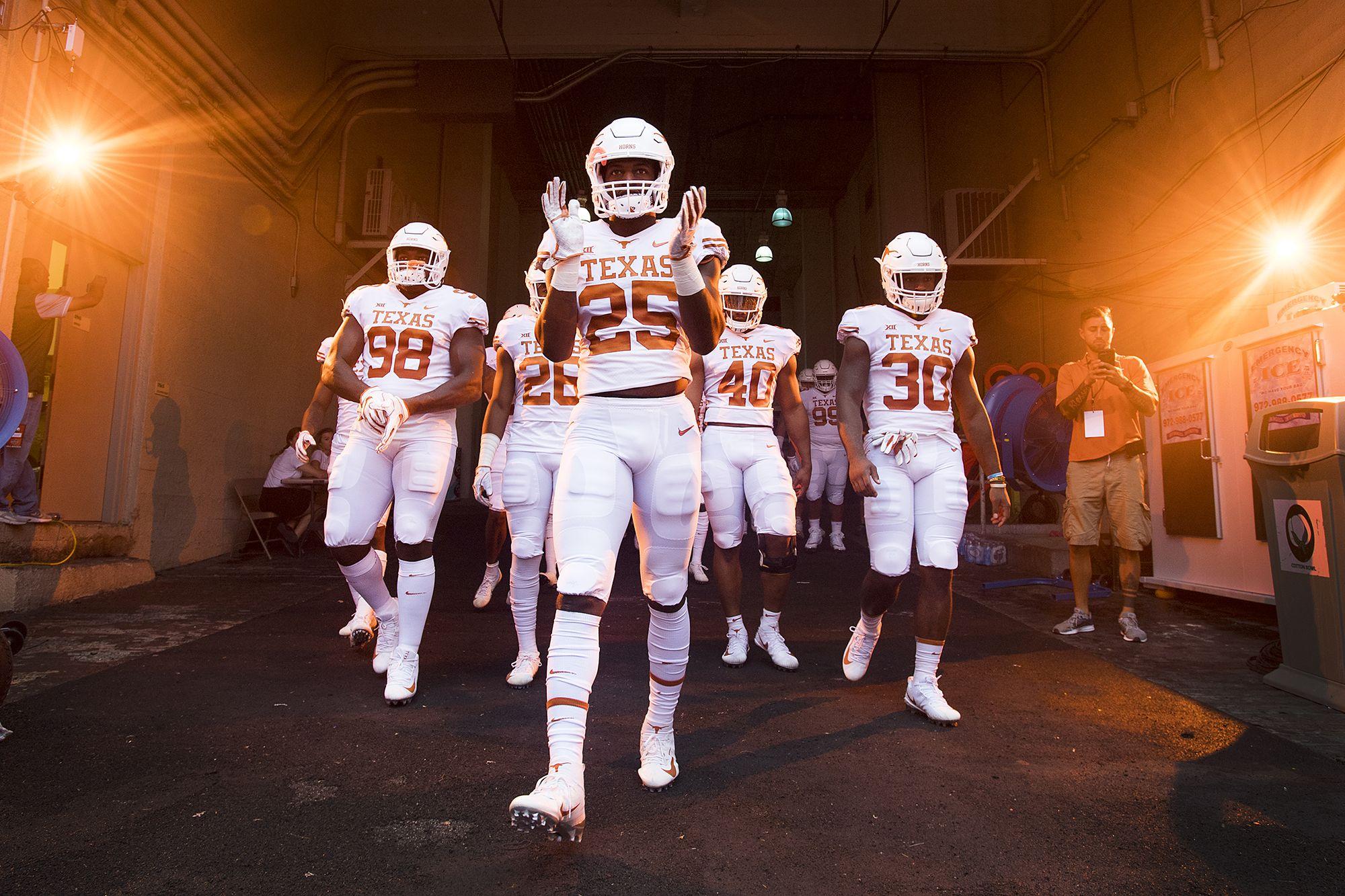 2000x1333 No. 9 14 Football Preview: Baylor [Oct. 2018] Of Texas Athletics
