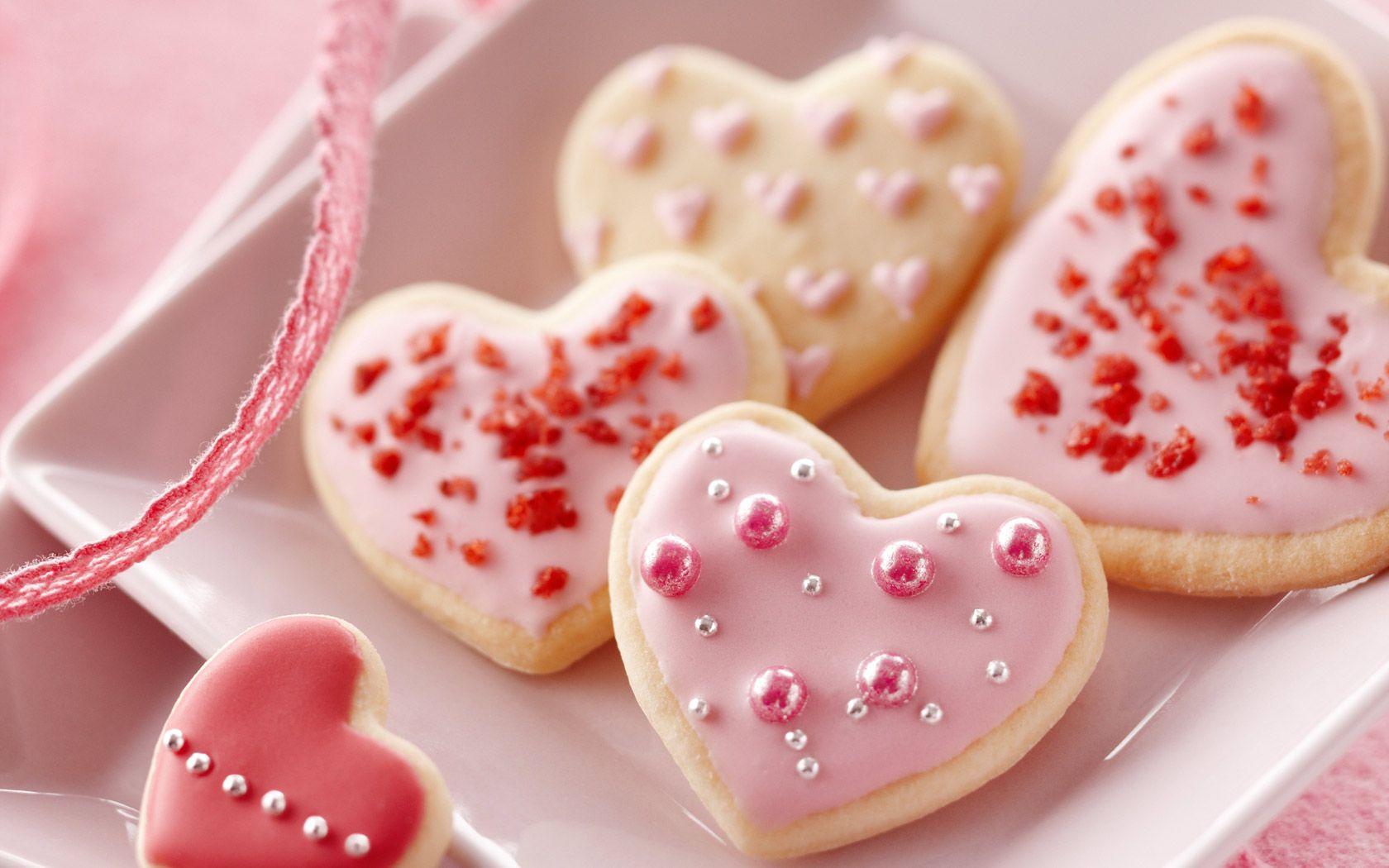 1680x1050 Cookies Wallpaper, Pink Heart Cookies Wallpaper
