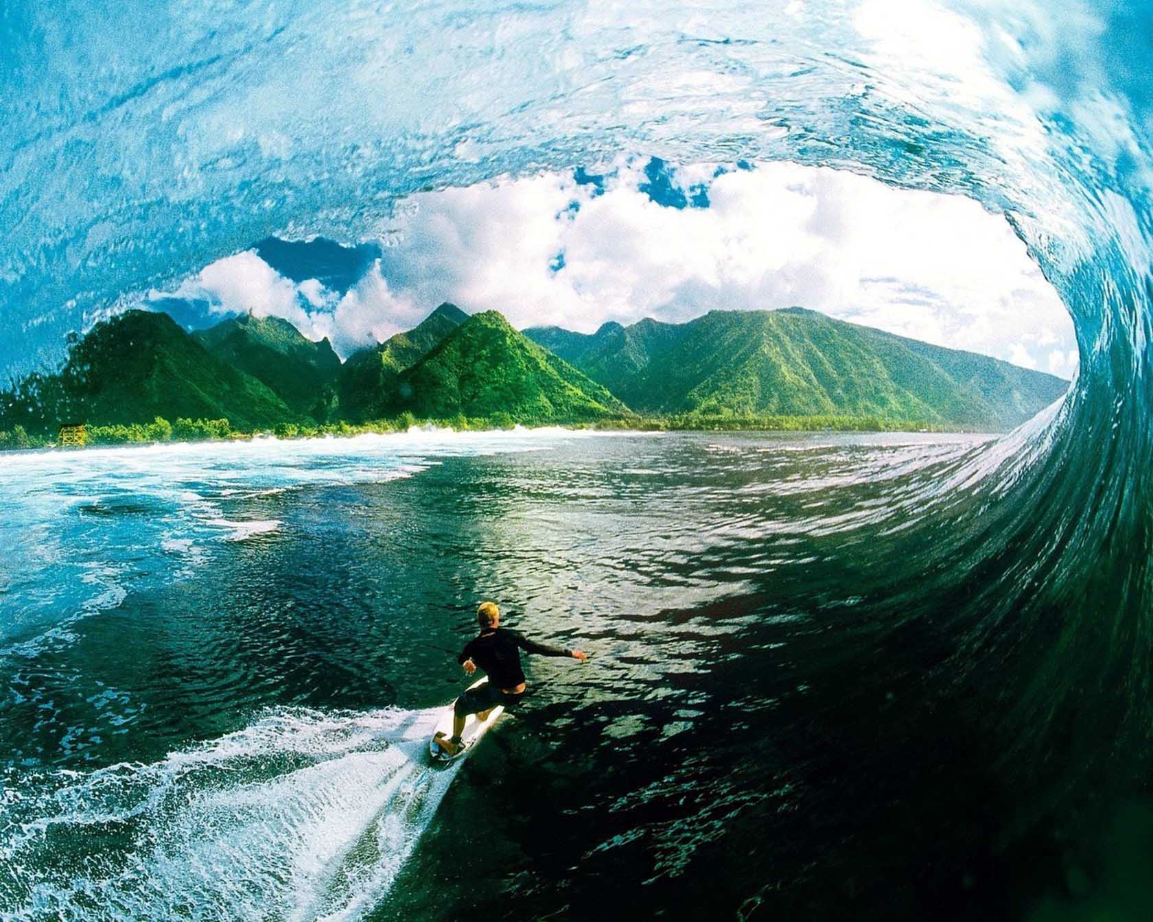 1680x1344 Surfboard Wallpaper