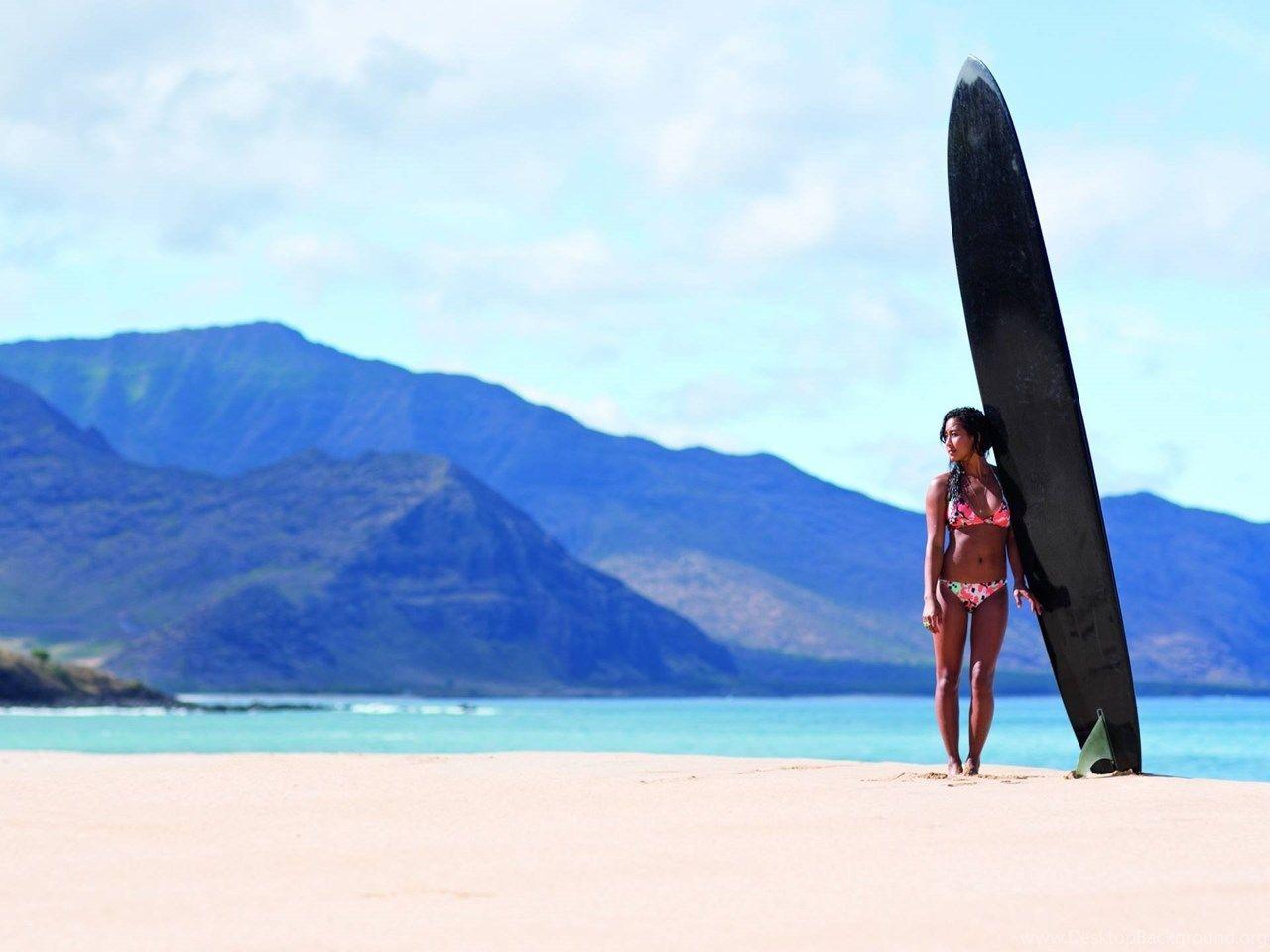1280x960 The Girl And Surfboard At The Beach : HD Wallpaper, Background. Desktop Background