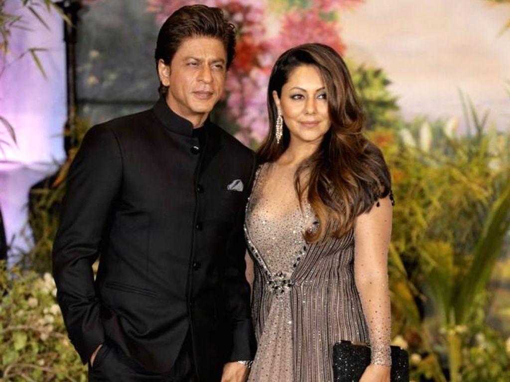 1024x768 SRK's wife Gauri Khan showers Mahira Khan with love on Instagram & Style