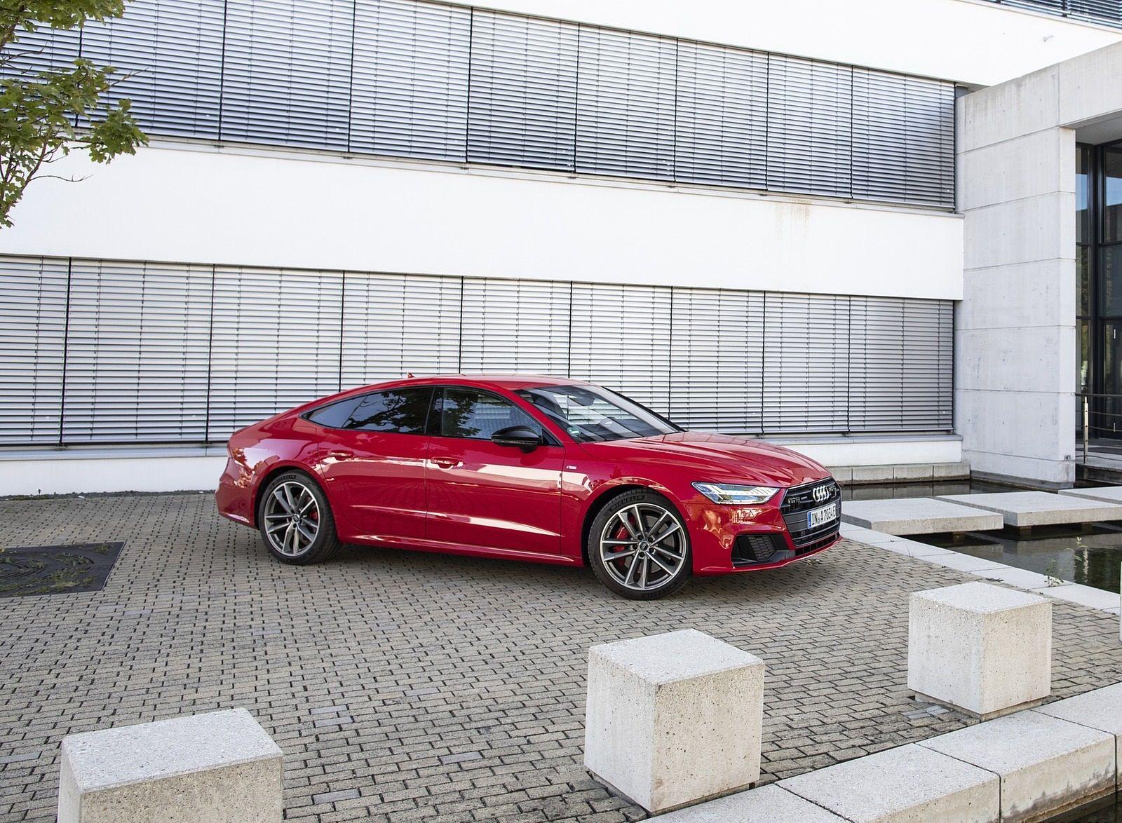 1600x1174 Audi A7 Sportback 55 TFSI E Quattro Plug In Hybrid (Color: Tango Red) Side Wallpaper (36)
