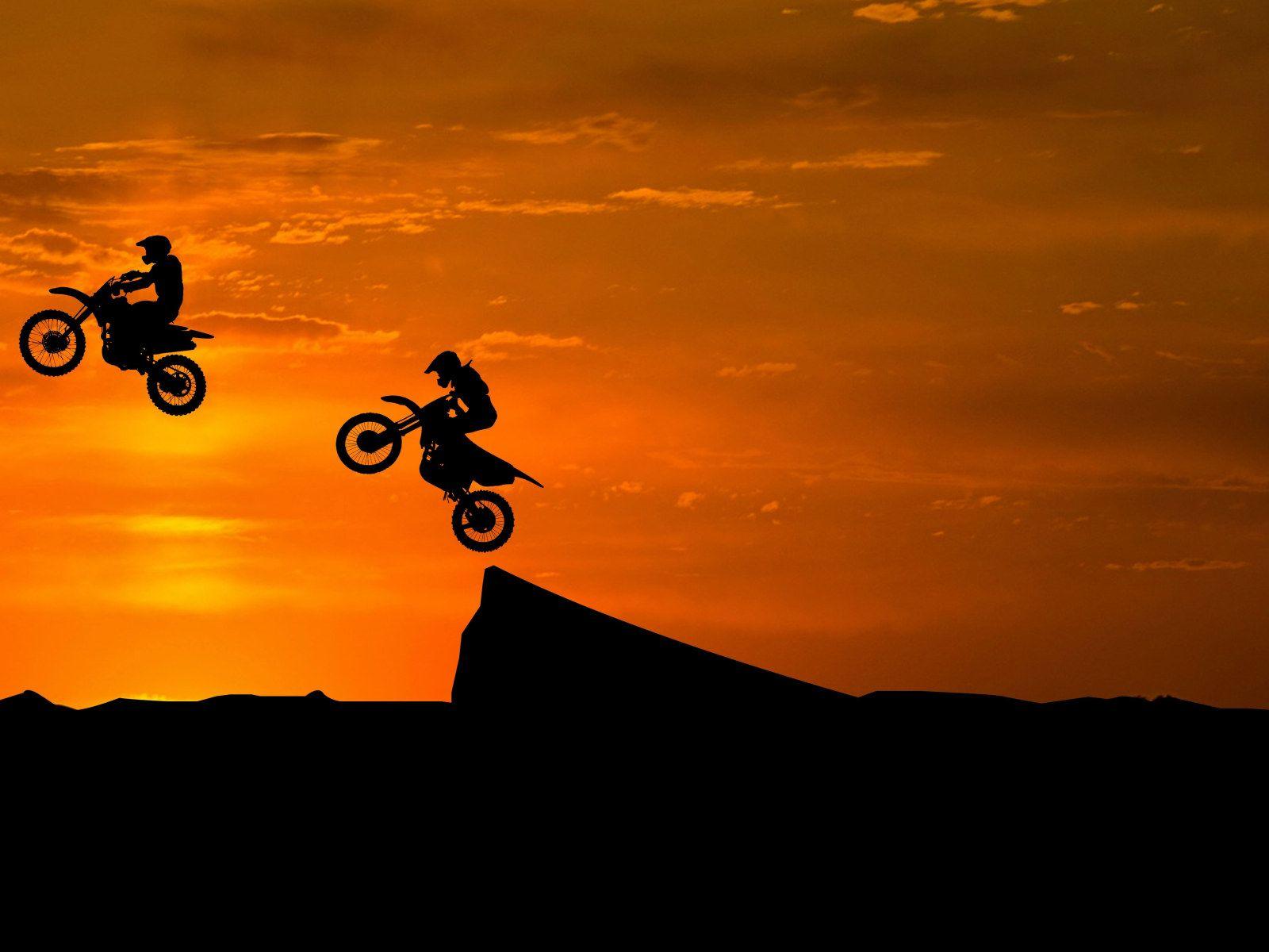1600x1200 Cars & Motos Wallpaper • Dirt Bikes Wallpaper, Stunts, Silhouette, Sunset, 4K, Off Roading, Motocross • Wallpaper For You The Best Wallpaper For Desktop & Mobile