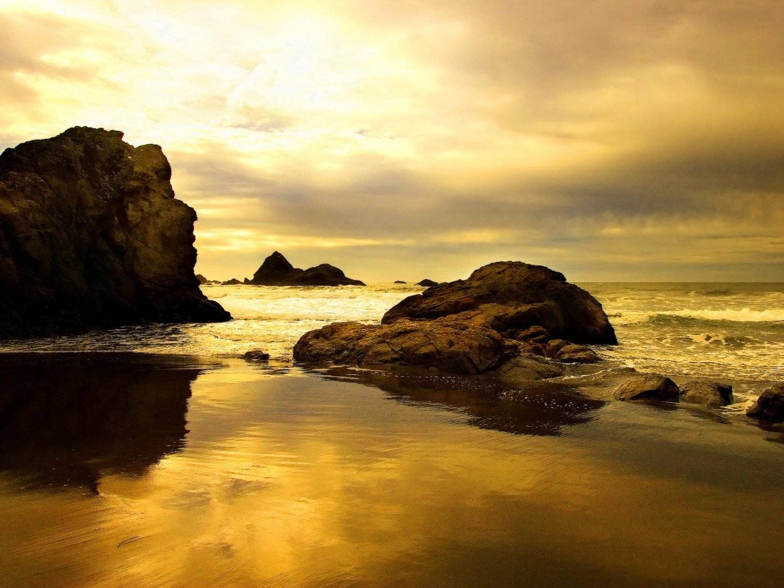 1600x1200 Wallpaper To Image: Rocky Seashore Wallpaper