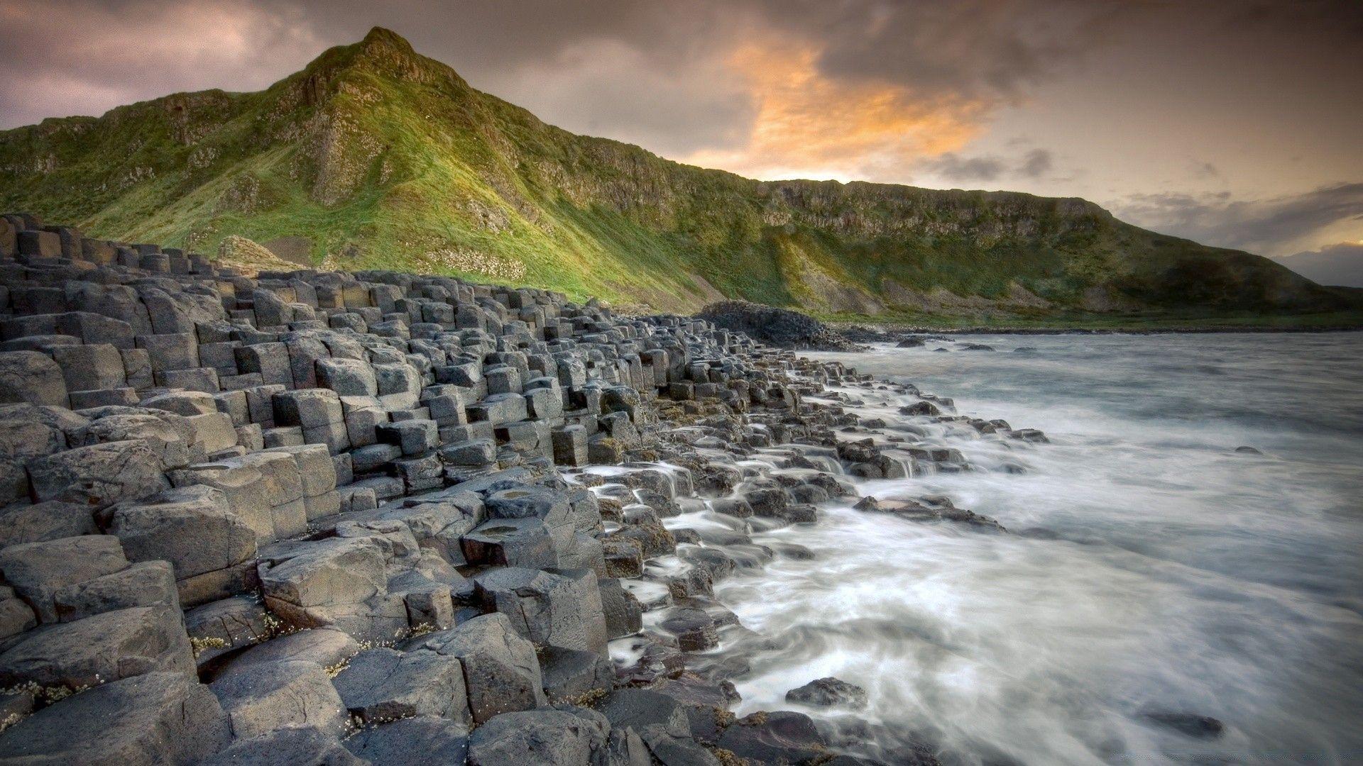 1920x1080 Rocky Beach 12