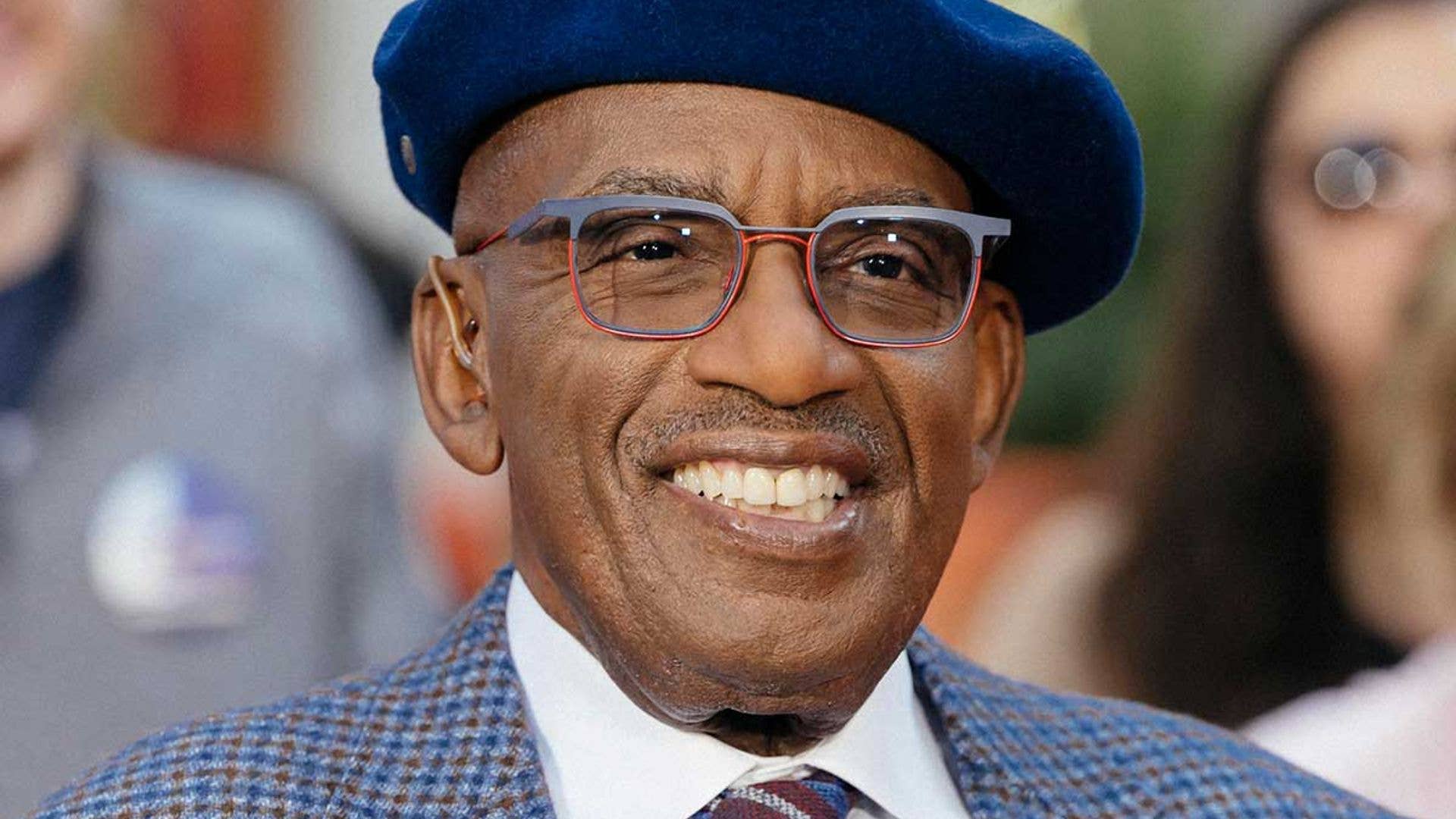 1920x1080 Today's Al Roker's appearance gets fans talking in new family photo after hospital stay