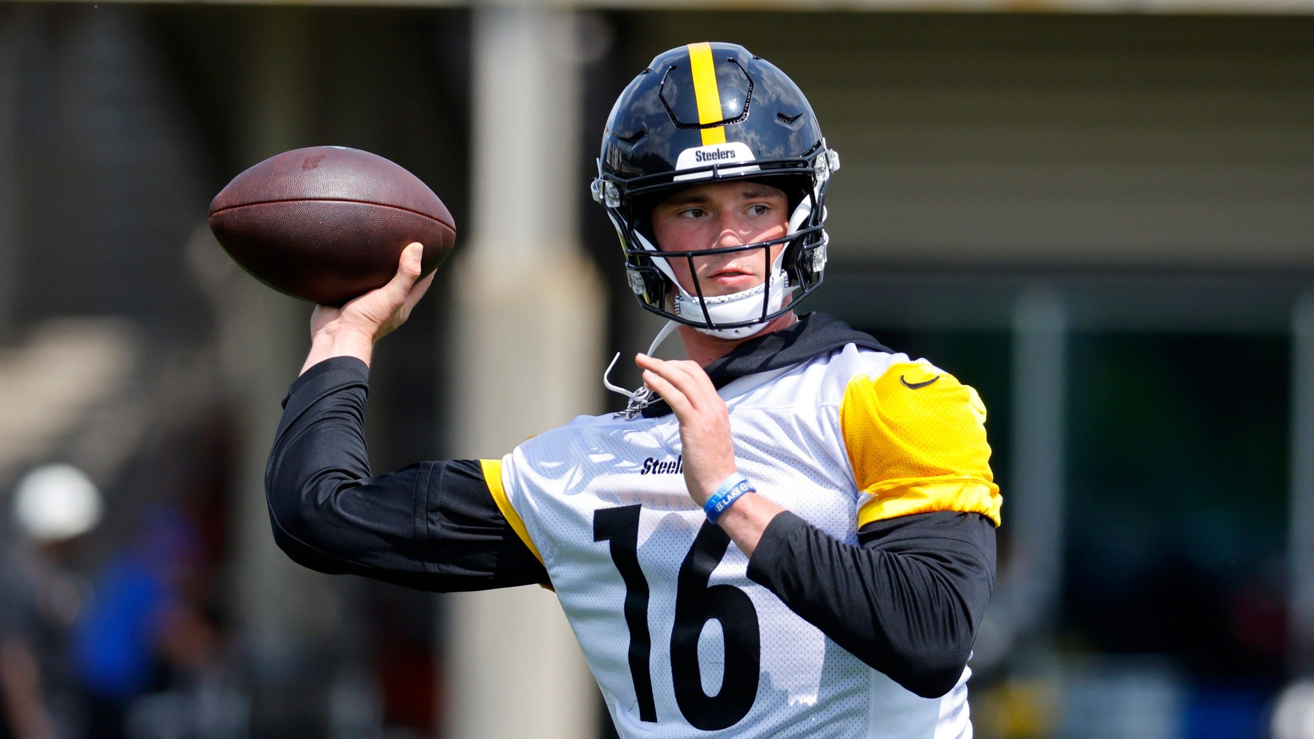 2560x1440 Pittsburgh Steelers officially sign rookie quarterback Drew Allar