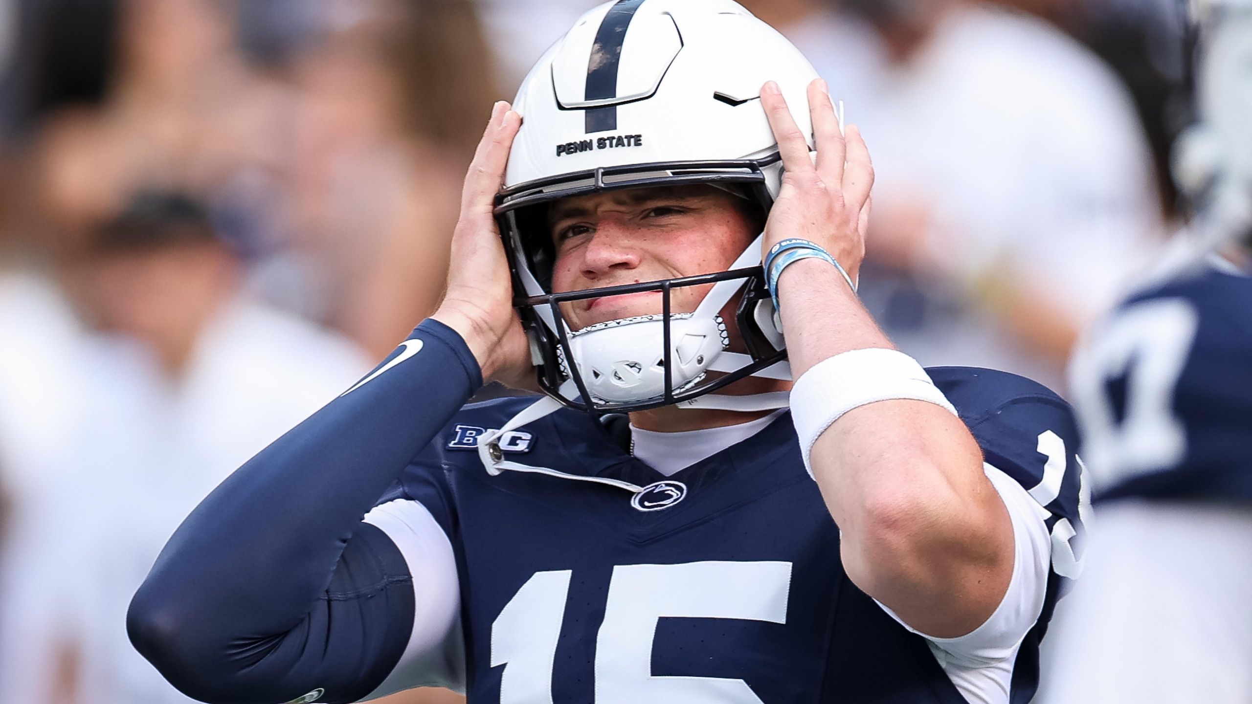 2560x1440 Drew Allar Criticized By CFB Fans After OT Interception Seals Oregon's Win vs. PSU