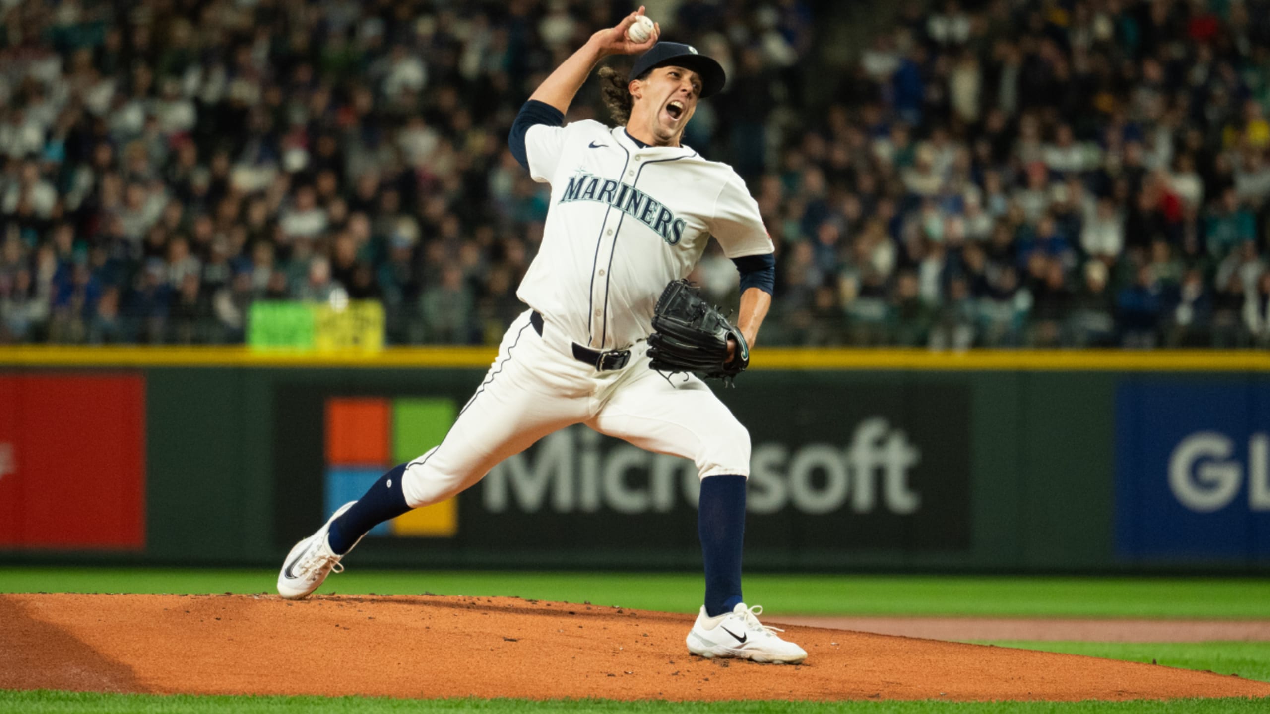 2560x1440 Seattle Mariners name Logan Gilbert opening day starter