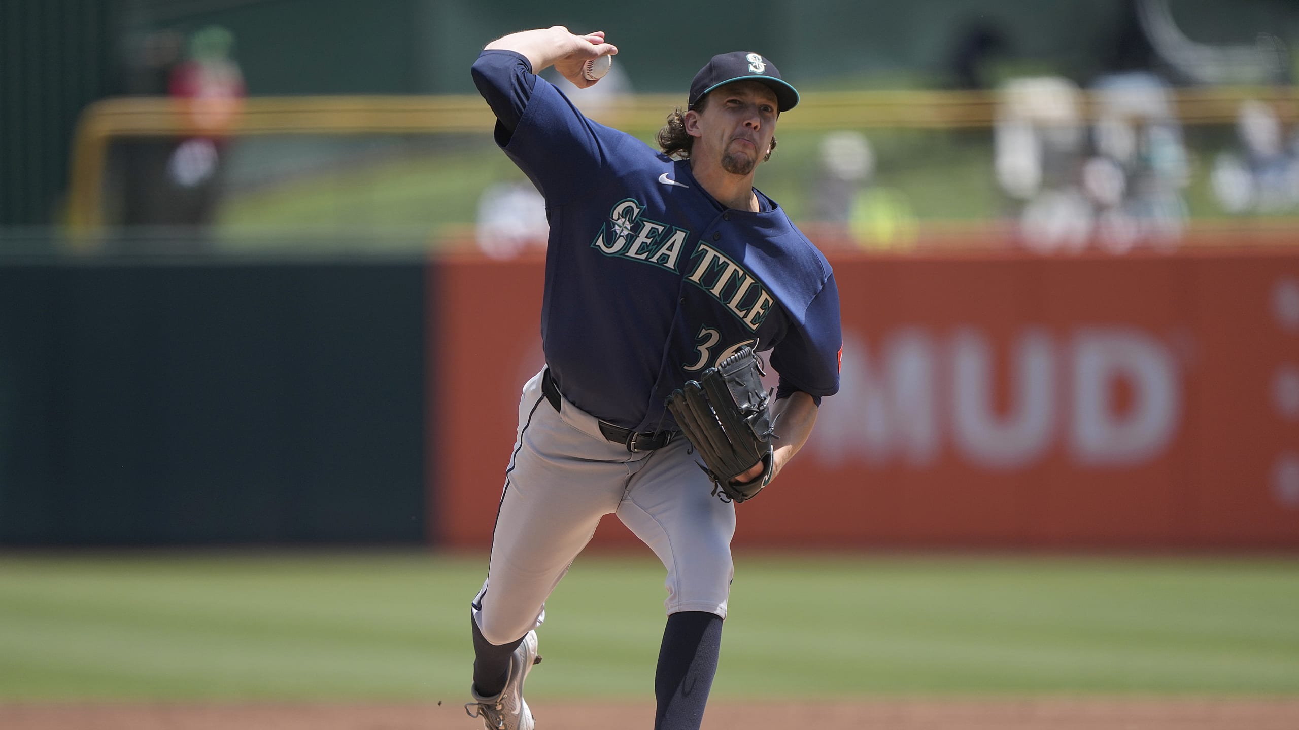 2560x1440 RHP's strong road start puts Seattle Mariners in 1st place