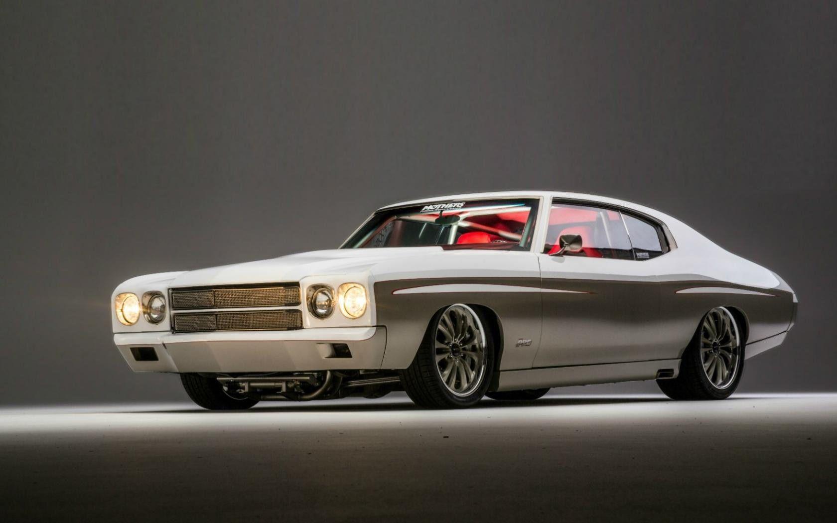1680x1050 Beautiful Old Car Wallpaper Background